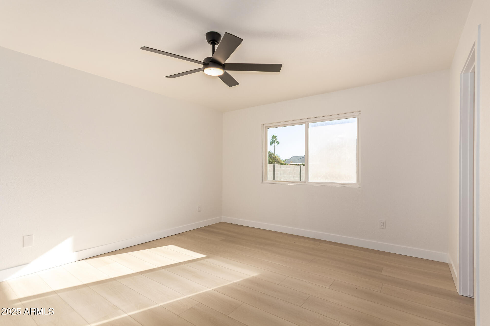 1019 W CORNELL Drive