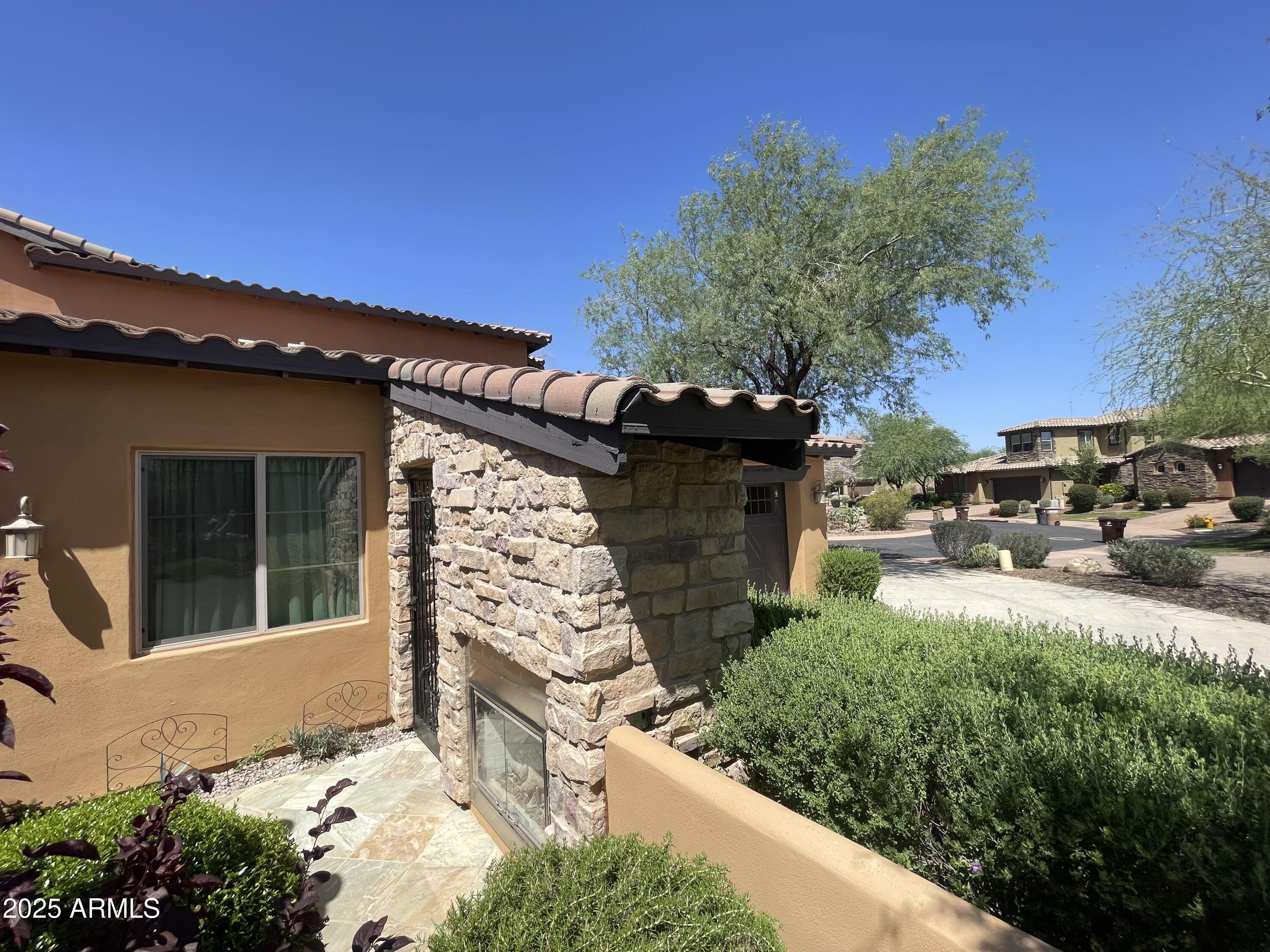 12035 W RED HAWK Drive