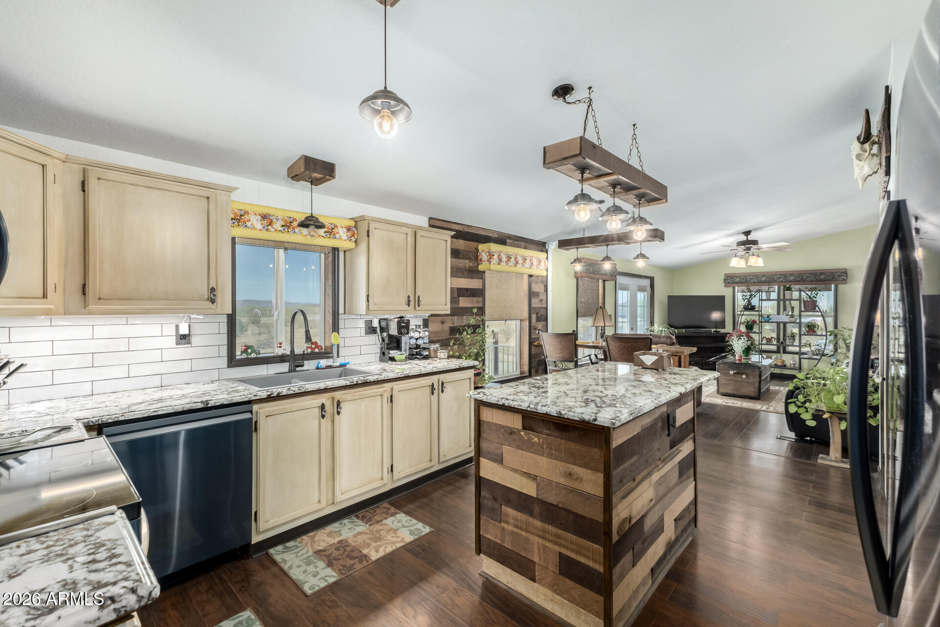 28512 N 151ST Avenue