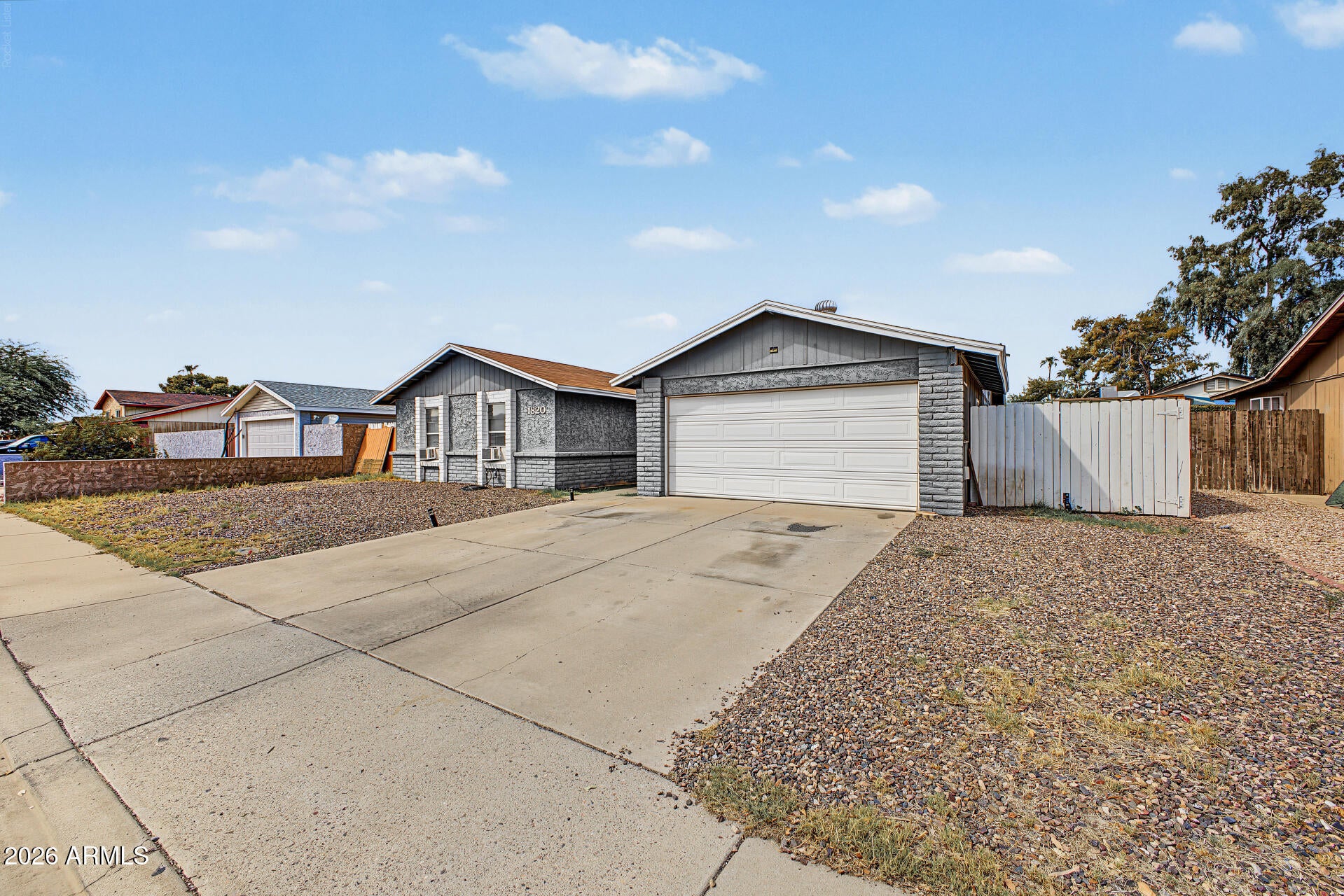 1820 W OBISPO Avenue
