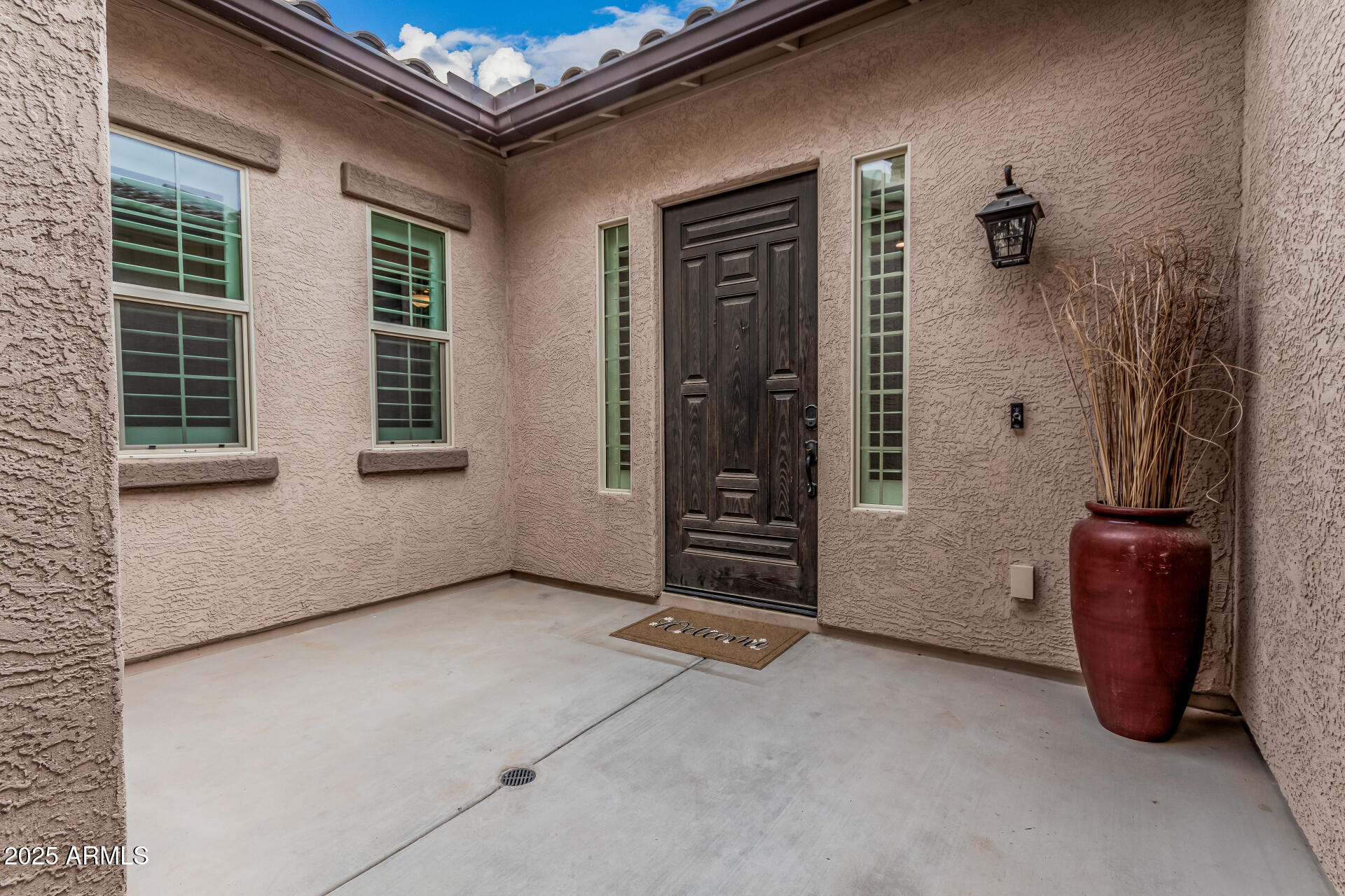 19571 E STRAWBERRY Drive