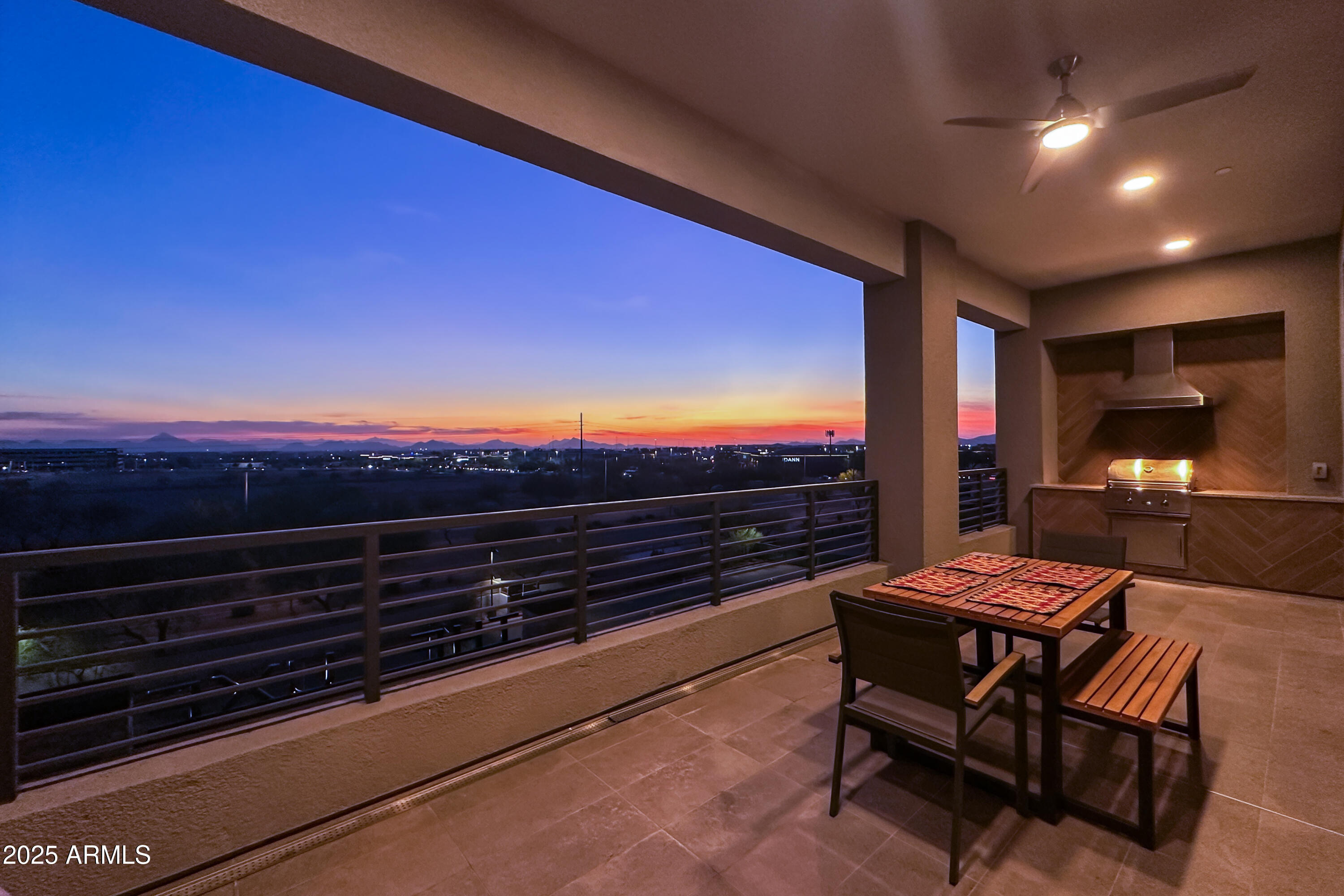 5250 E DEER VALLEY Drive 403