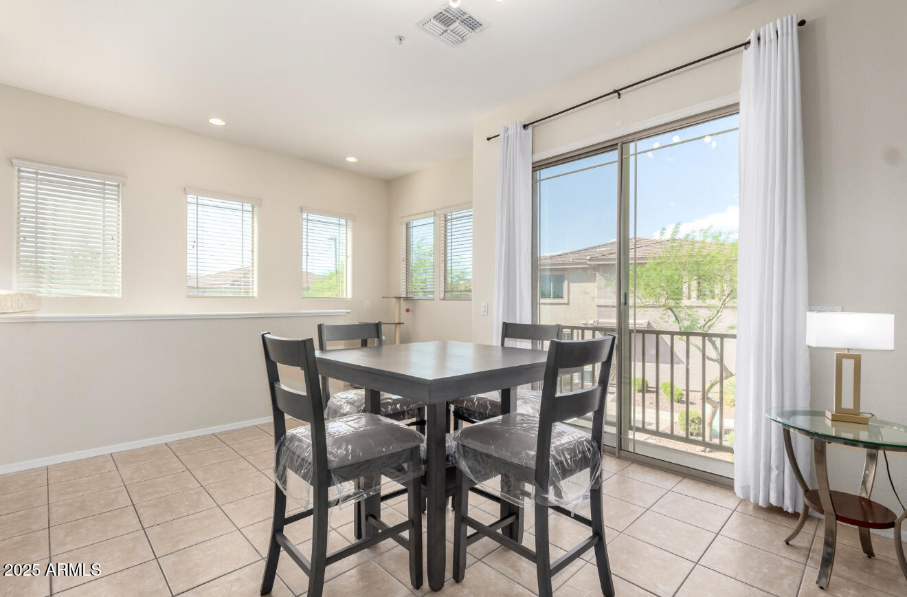 42424 N GAVILAN PEAK Parkway 59212