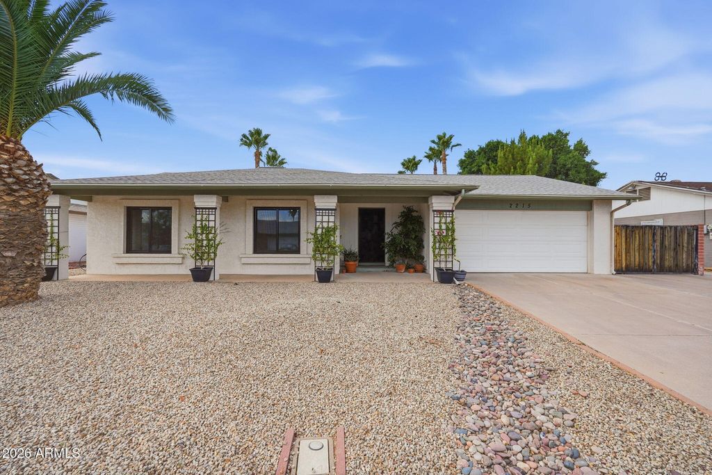 Photo of 2215 W Los Arboles Place, Chandler, AZ 85224 (MLS # 7024904)