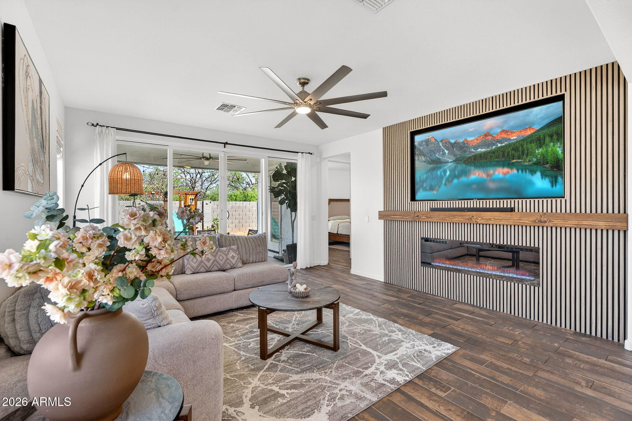 8450 W MEDLOCK Drive