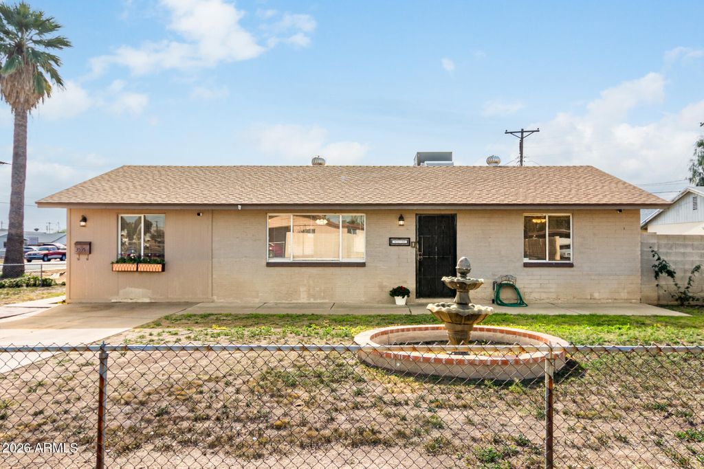 Photo of 3535 W Alice Avenue, Phoenix, AZ 85051 (MLS # 6976961)