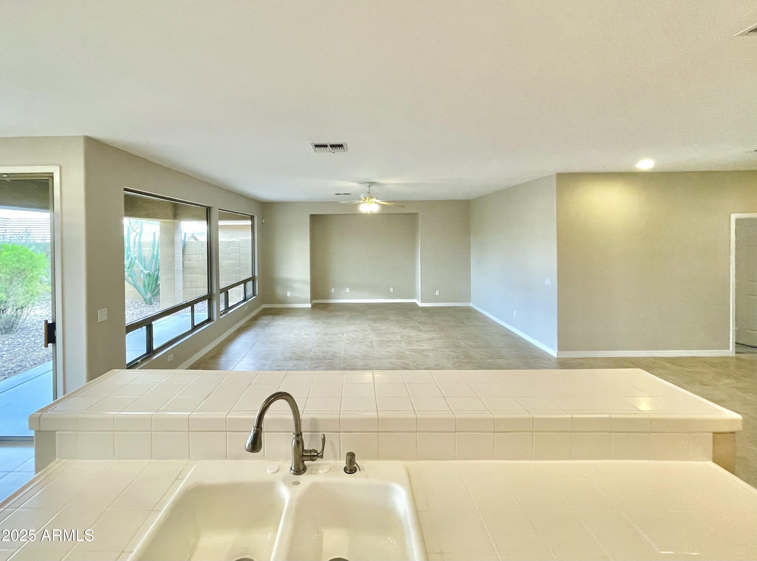 3421 W Warren Drive