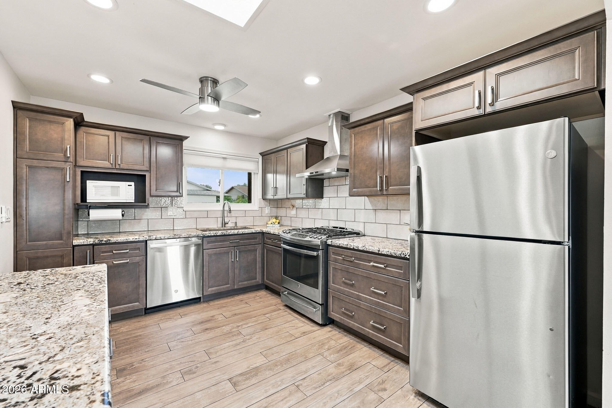 10011 W PRAIRIE HILLS Circle