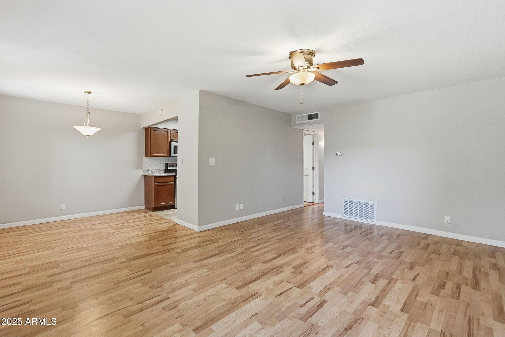 1702 W Tuckey Lane Unit 132