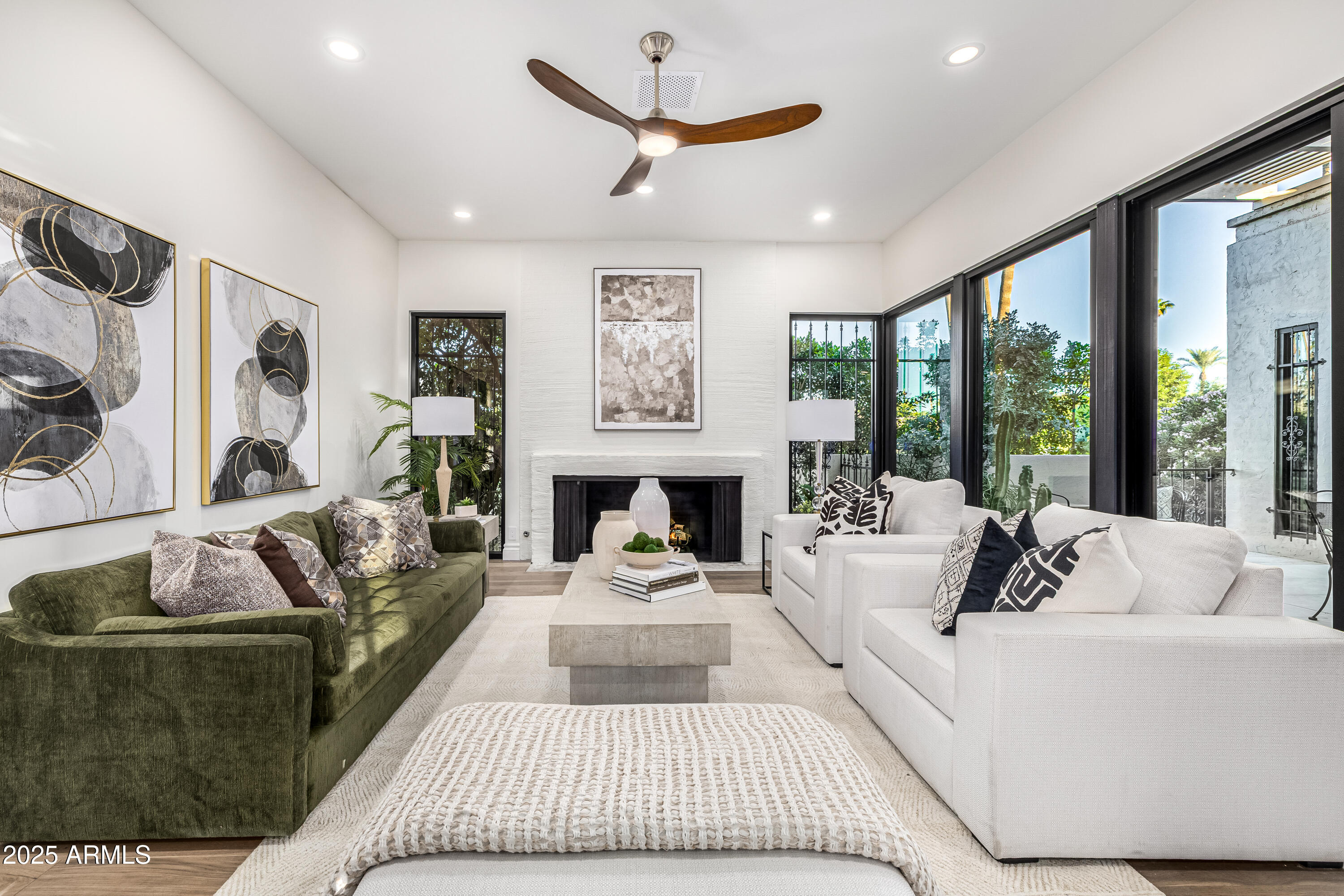 5642 N SCOTTSDALE Road