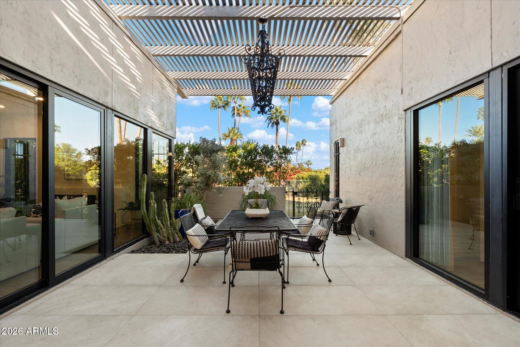 5642 N SCOTTSDALE Road