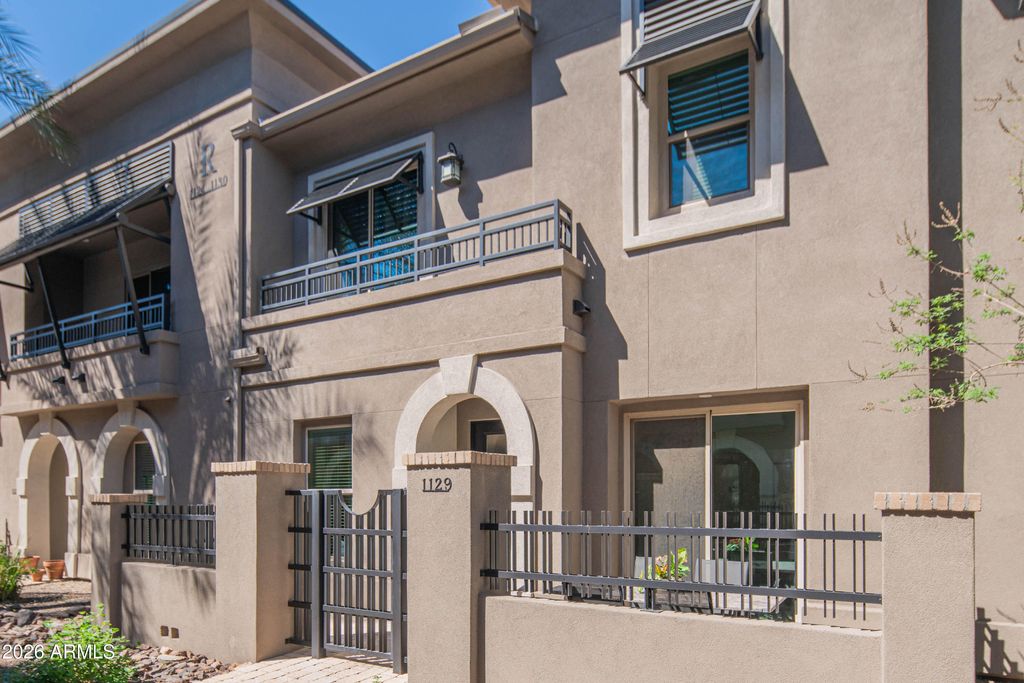 Photo of 6565 E Thomas Road #1129, Scottsdale, AZ 85251 (MLS # 7000286)