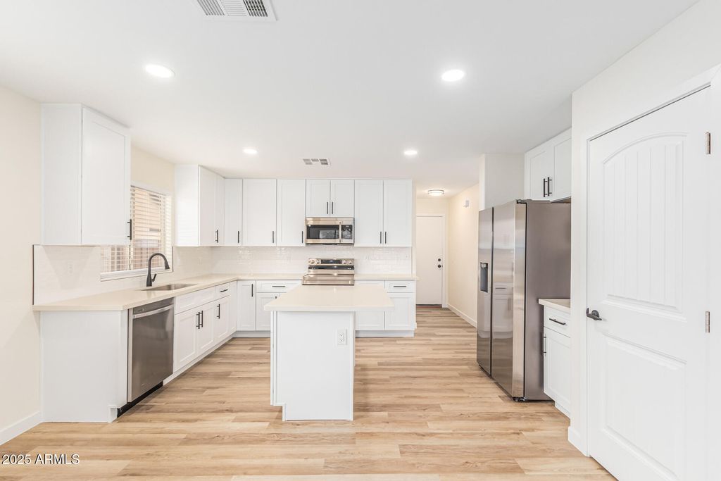 Photo of 1471 E Trellis Place, San Tan Valley, AZ 85140 (MLS # 6961623)