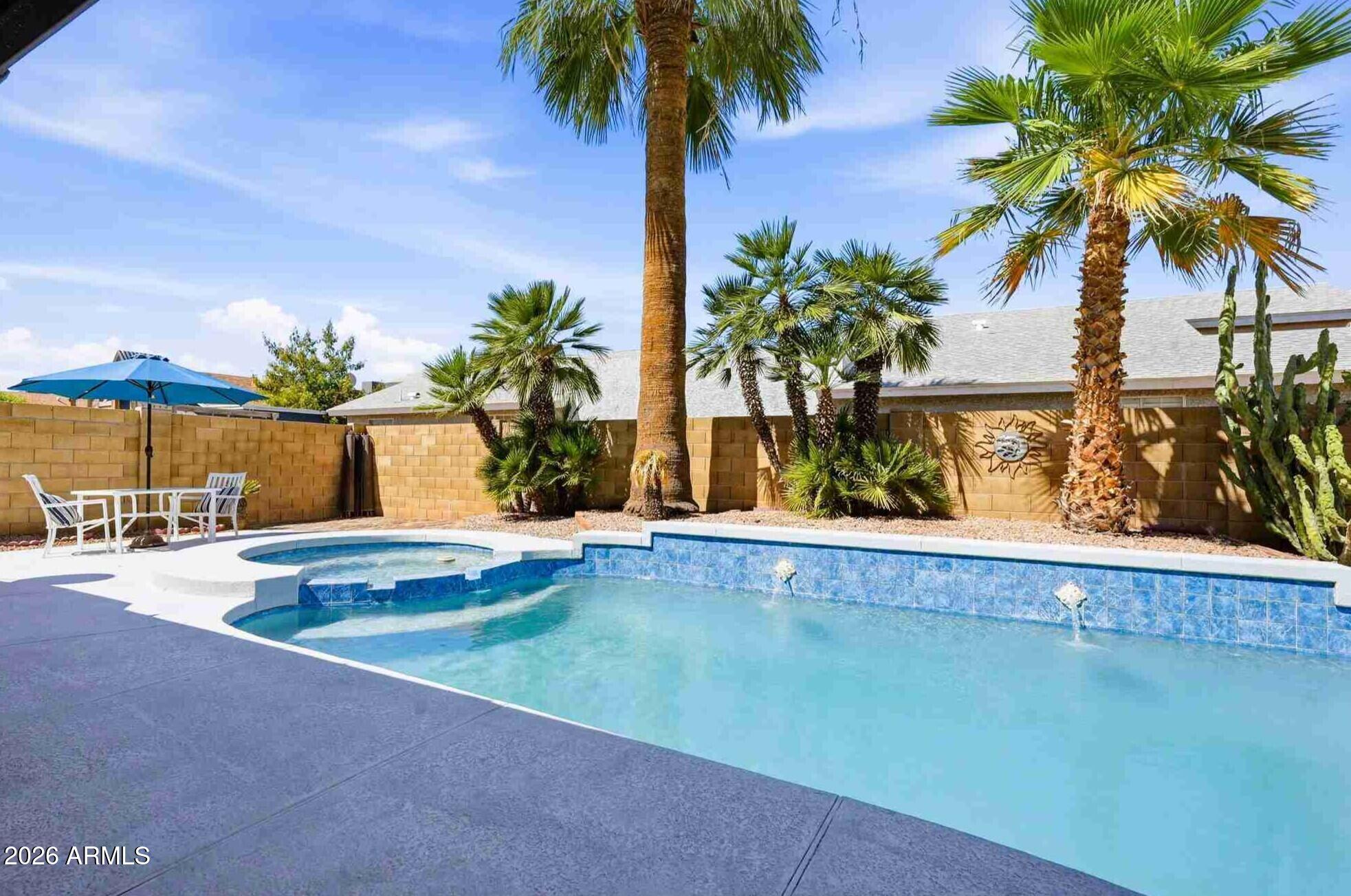 2908 E CONCHO Avenue