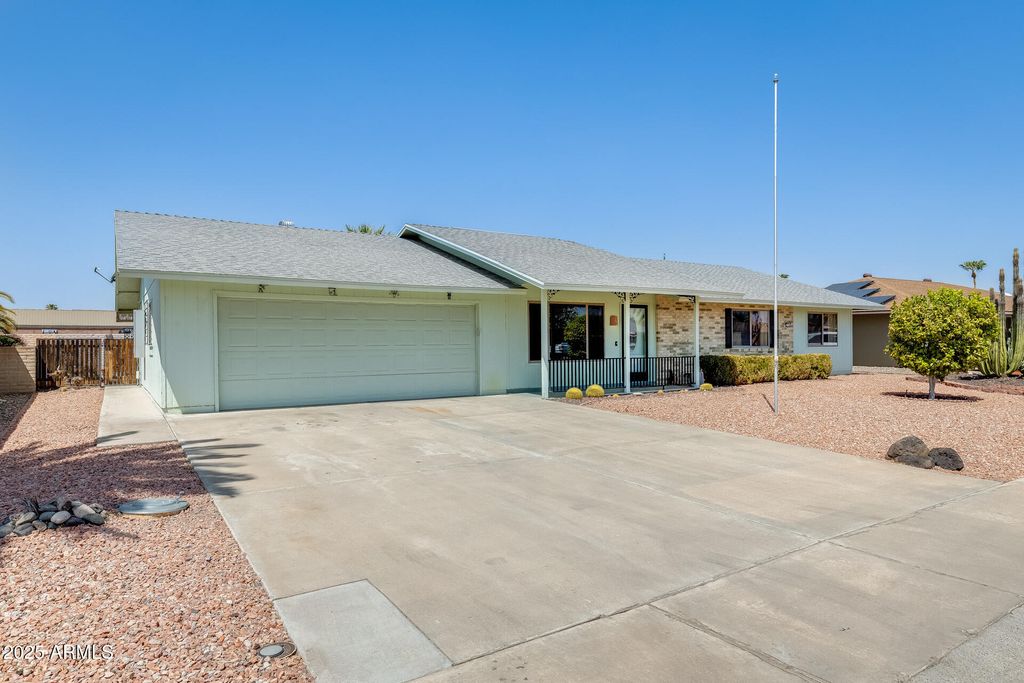 Photo of 17214 N Foothills Drive, Sun City, AZ 85373 (MLS # 6906753)