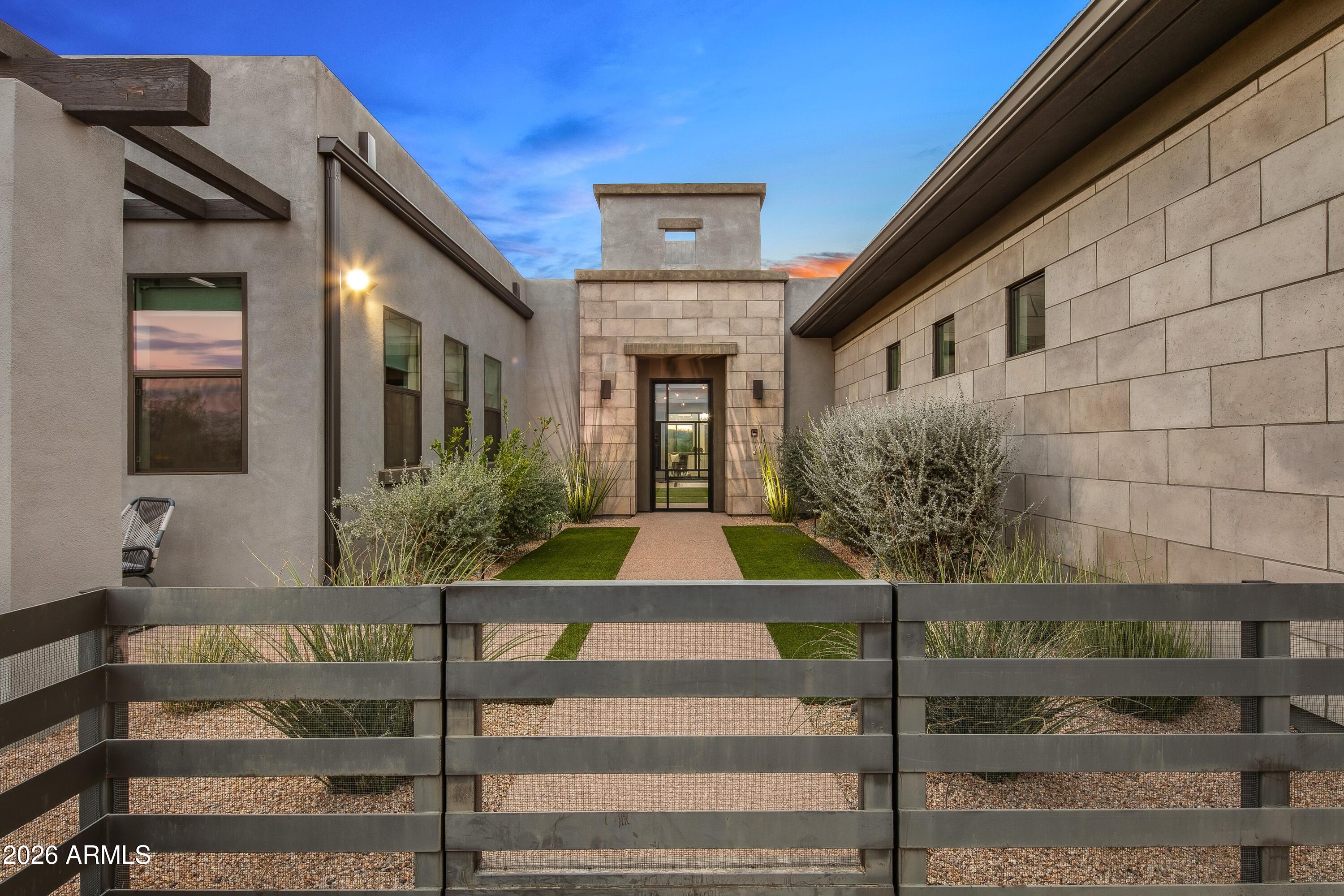 12440 E DESERT VISTA Drive