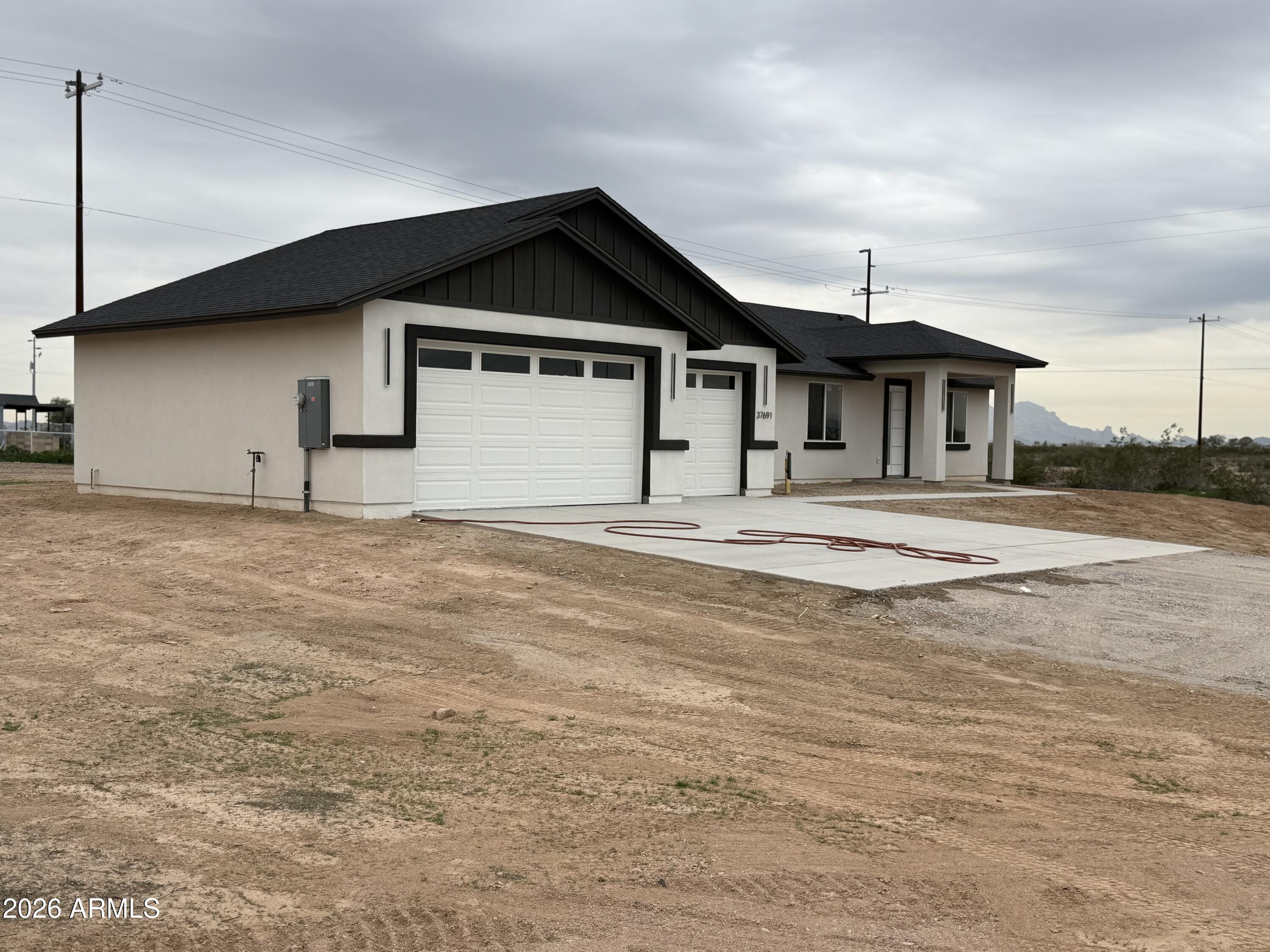 37691 W San Juan Ave --