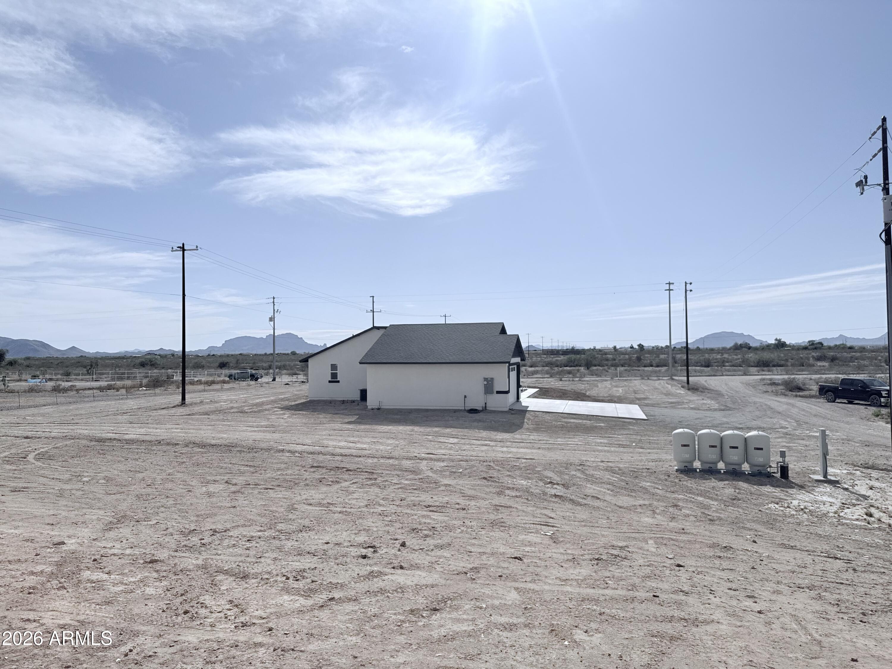 37691 W San Juan Ave --
