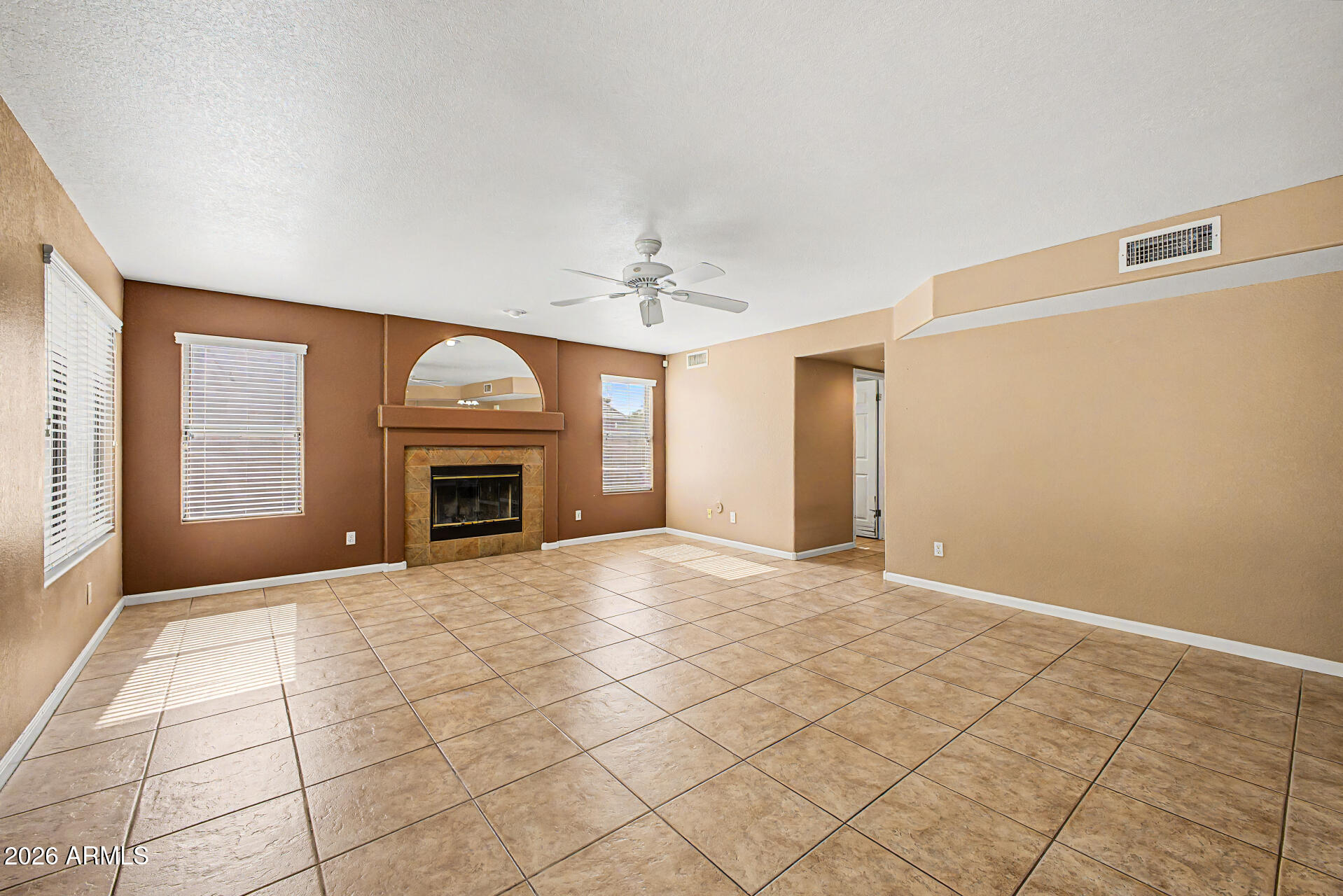 6933 W VILLA HERMOSA --