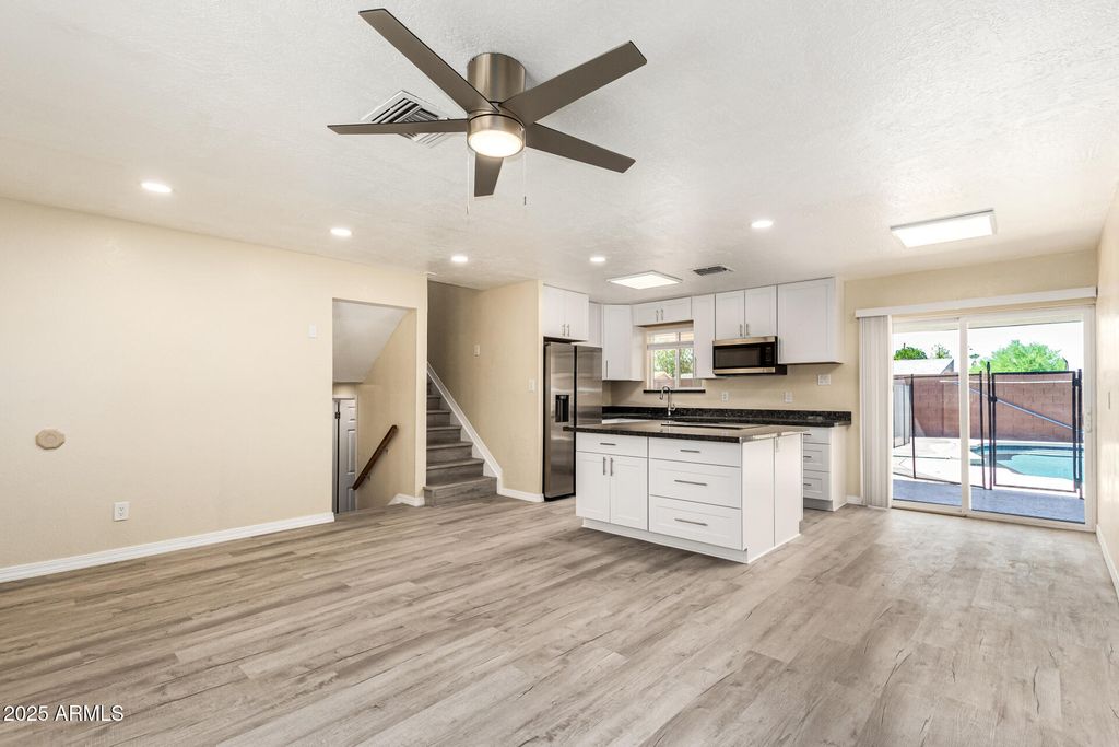 Photo of 703 E Taylor Street, Tempe, AZ 85288 (MLS # 6902564)