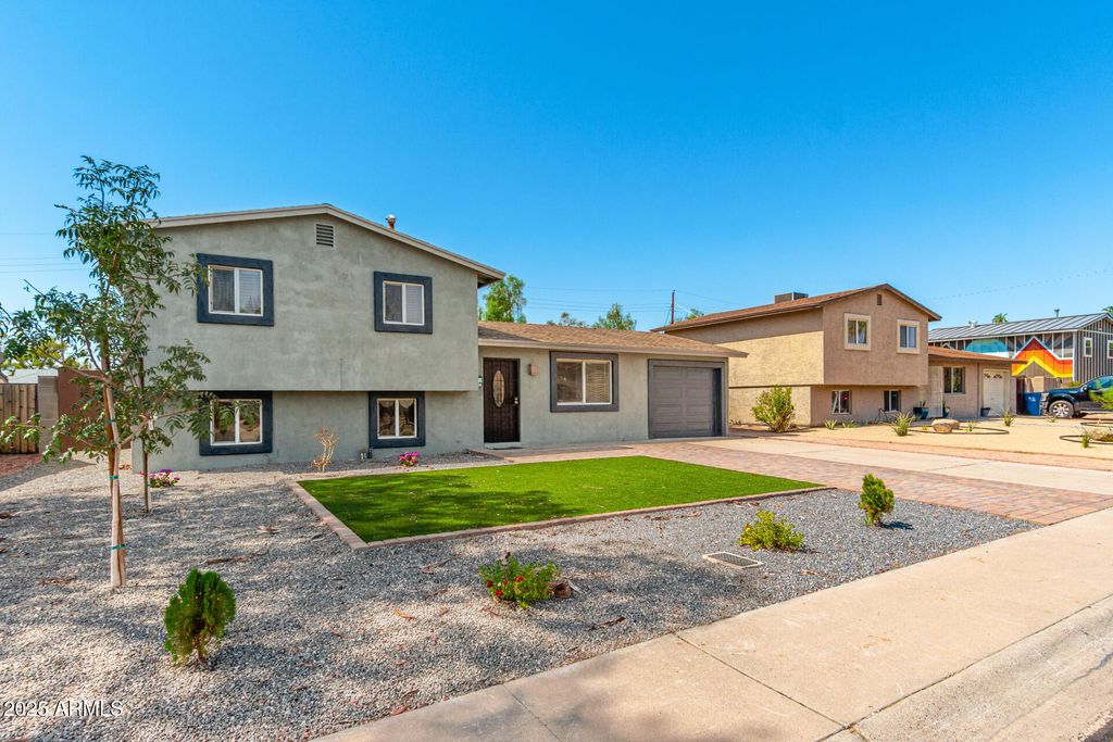 Photo of 703 E Taylor Street, Tempe, AZ 85288 (MLS # 6902564)