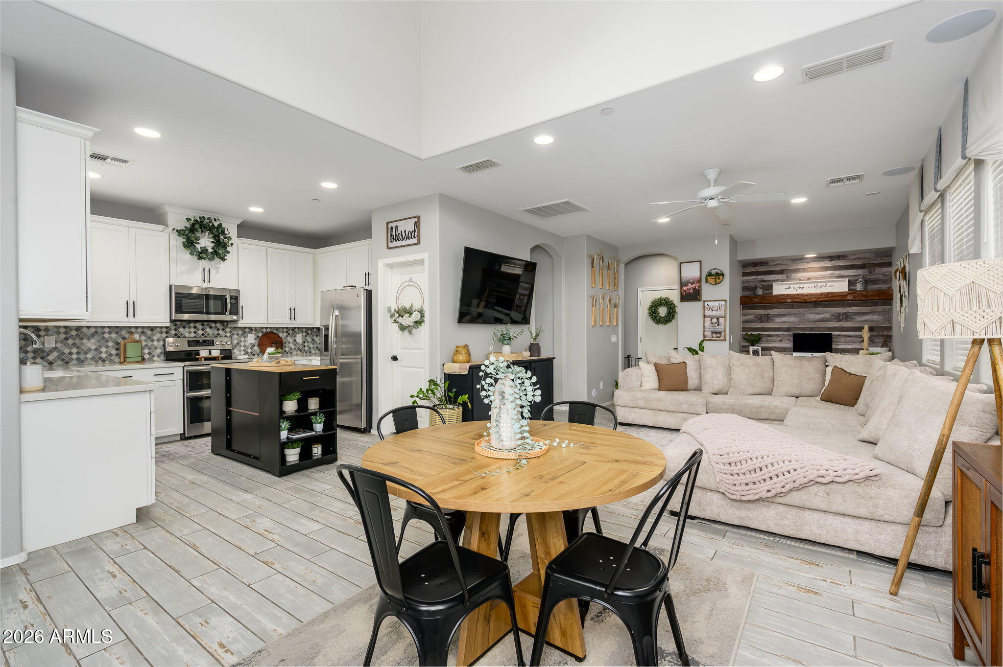 14870 W ENCANTO Boulevard 1095