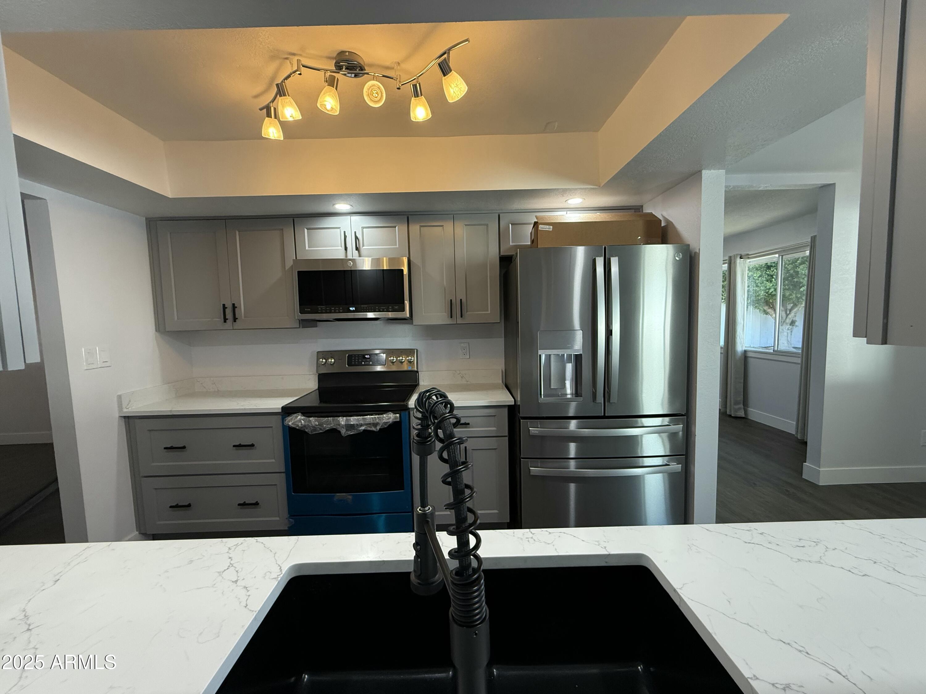 2502 E Loyola Drive