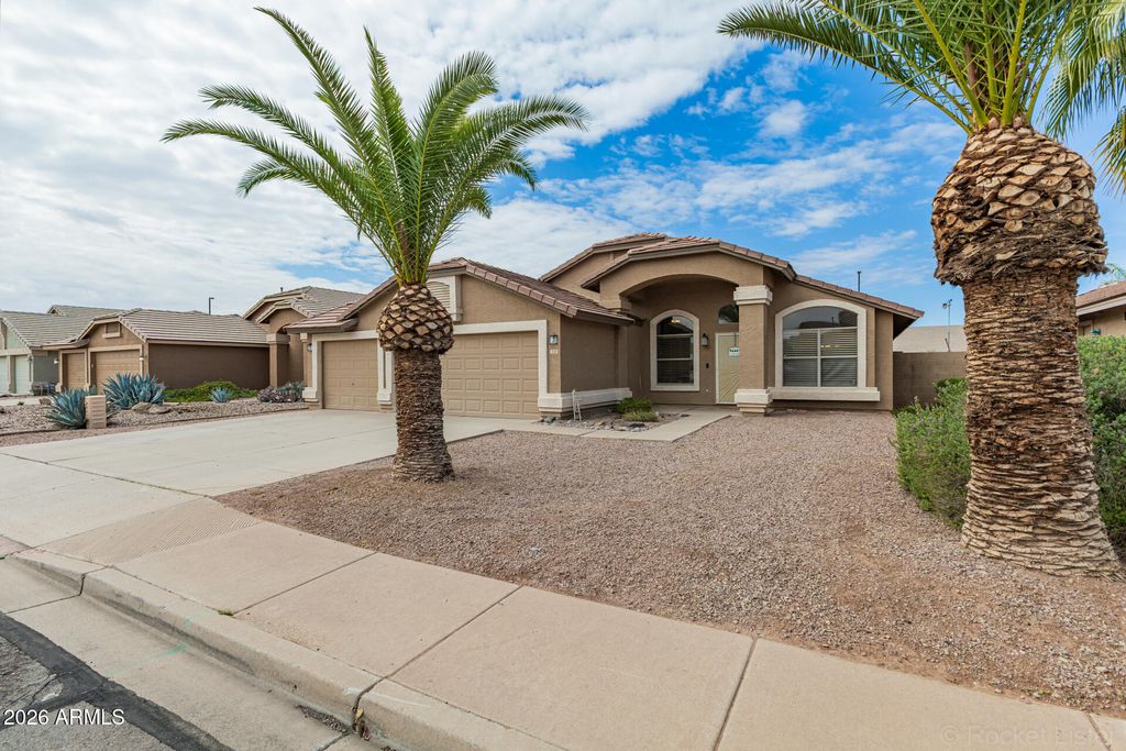 Photo of 1518 S Fern Drive, Gilbert, AZ 85296 (MLS # 6996677)