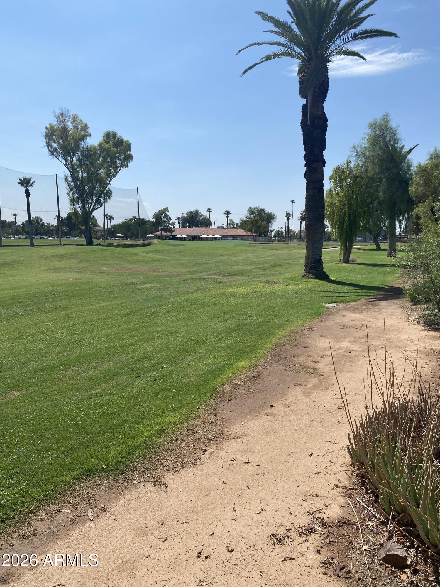 1307 W EDGEMONT Avenue