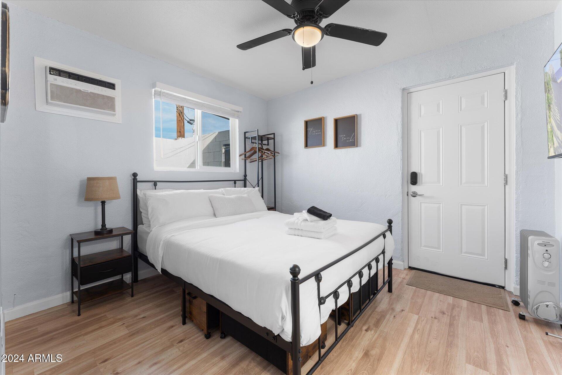 299 S OREGON Street 6