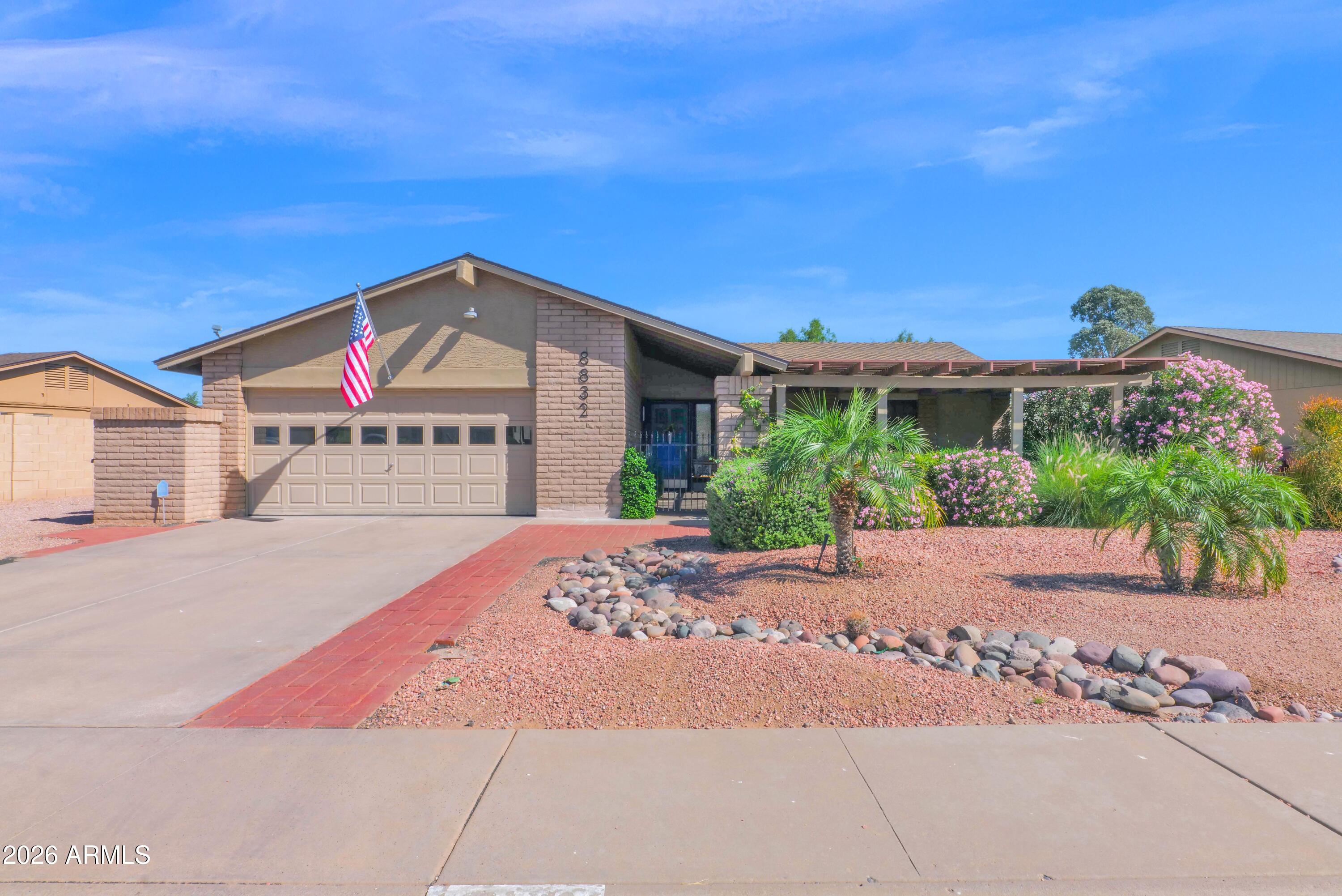 8832 E FRIESS Drive