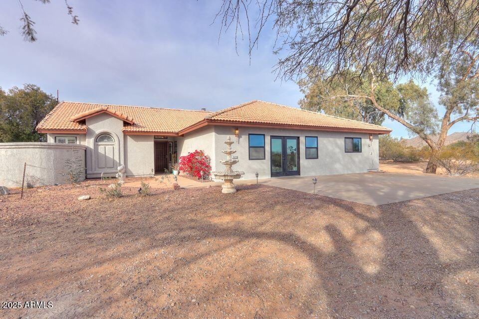 15076 W BELMONT Drive