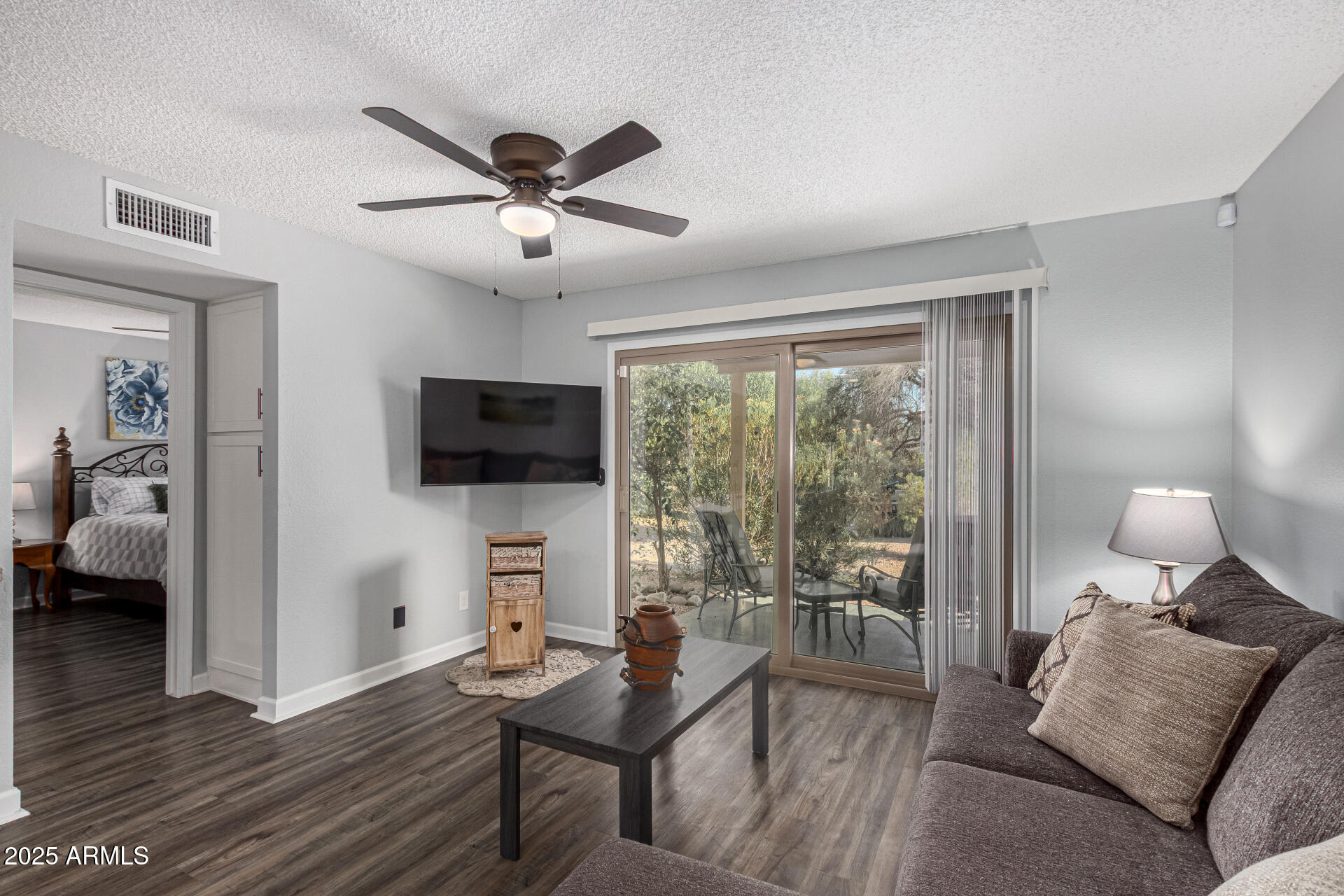 7811 E PARK VIEW Drive