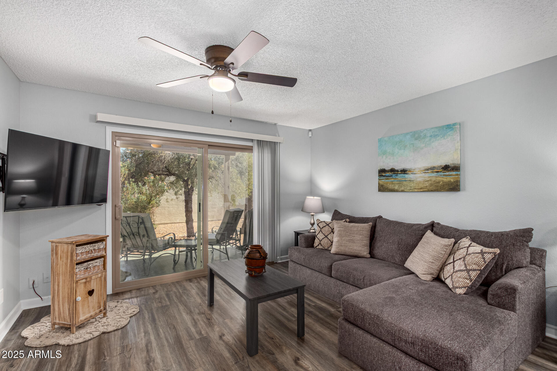 7811 E PARK VIEW Drive