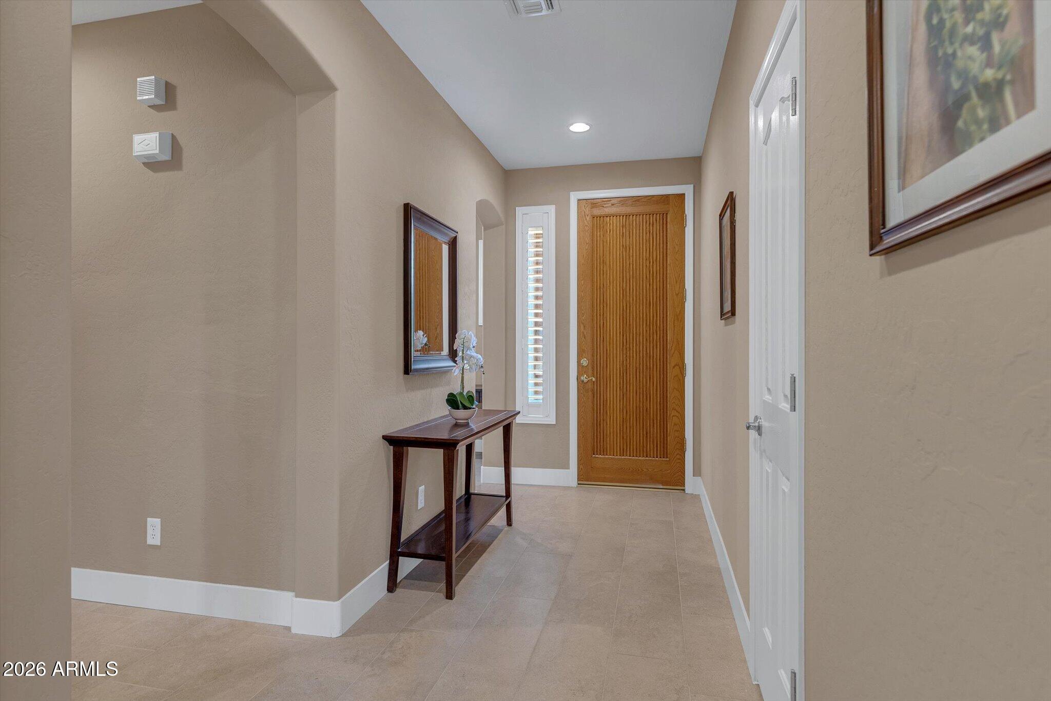 142 W Raven Drive