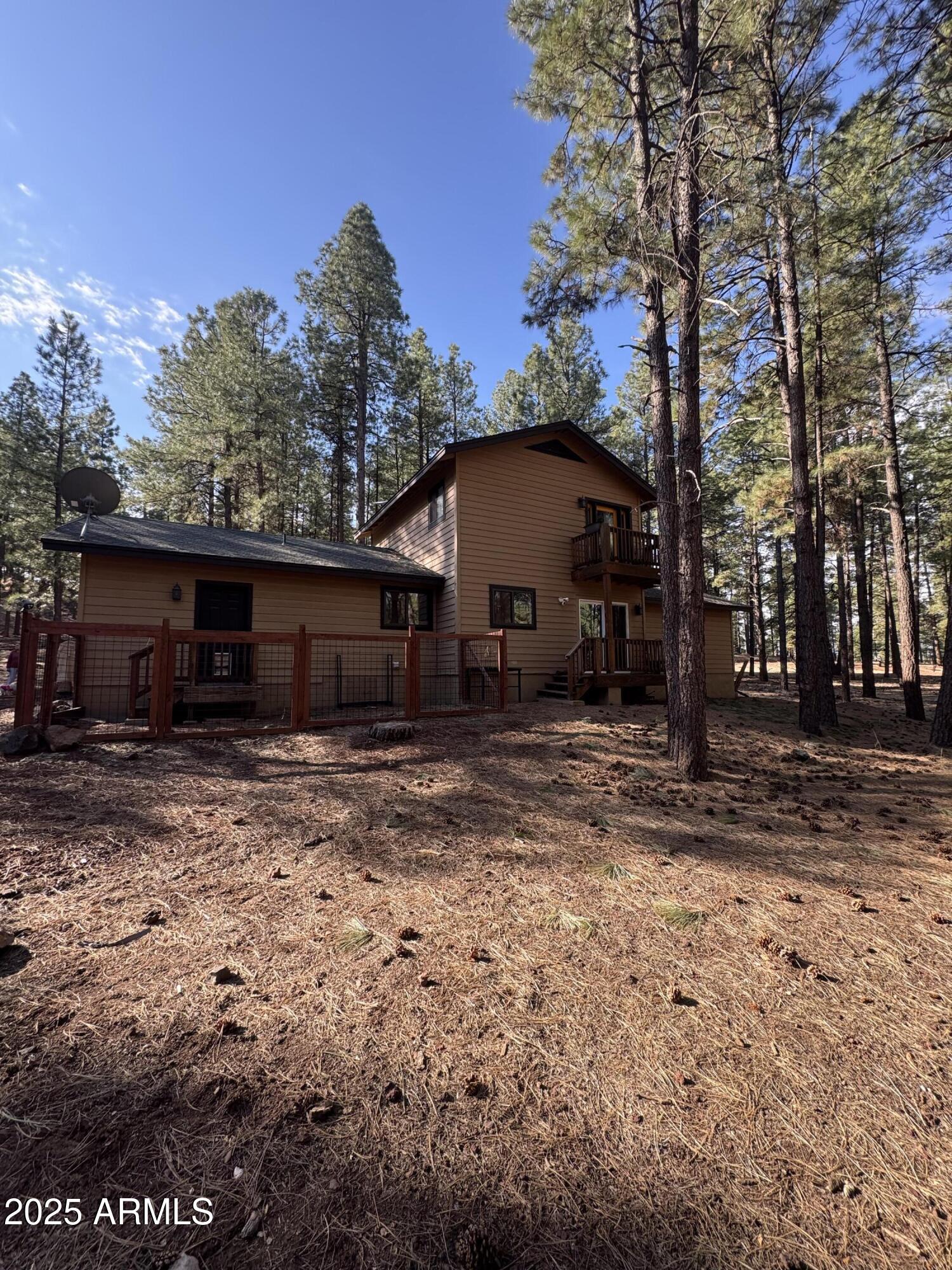 7589 E LONG BOW Drive