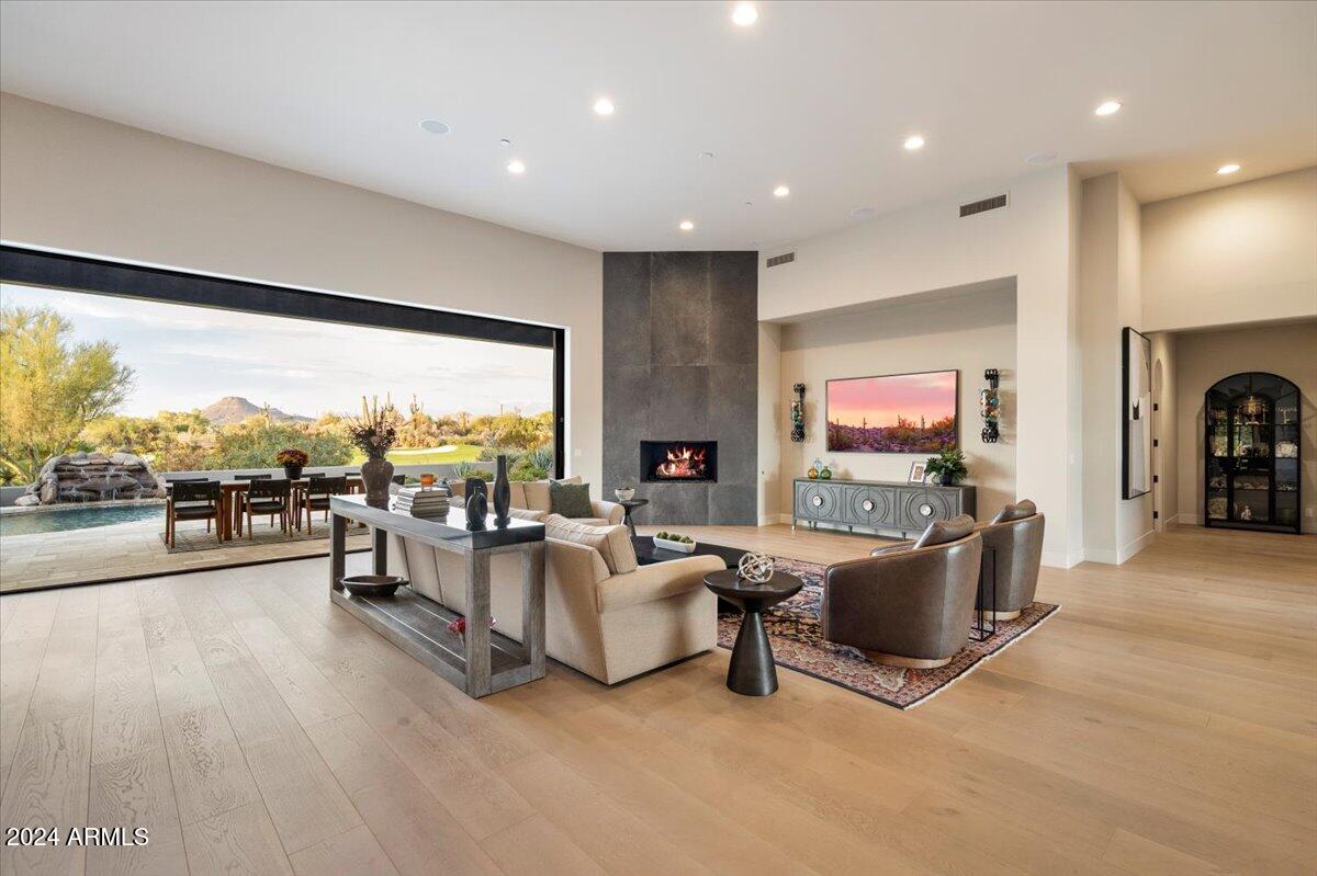 Scottsdale, Arizona 85262, United States, 3 Bedrooms Bedrooms, ,4 BathroomsBathrooms,Residential,Pending,223436