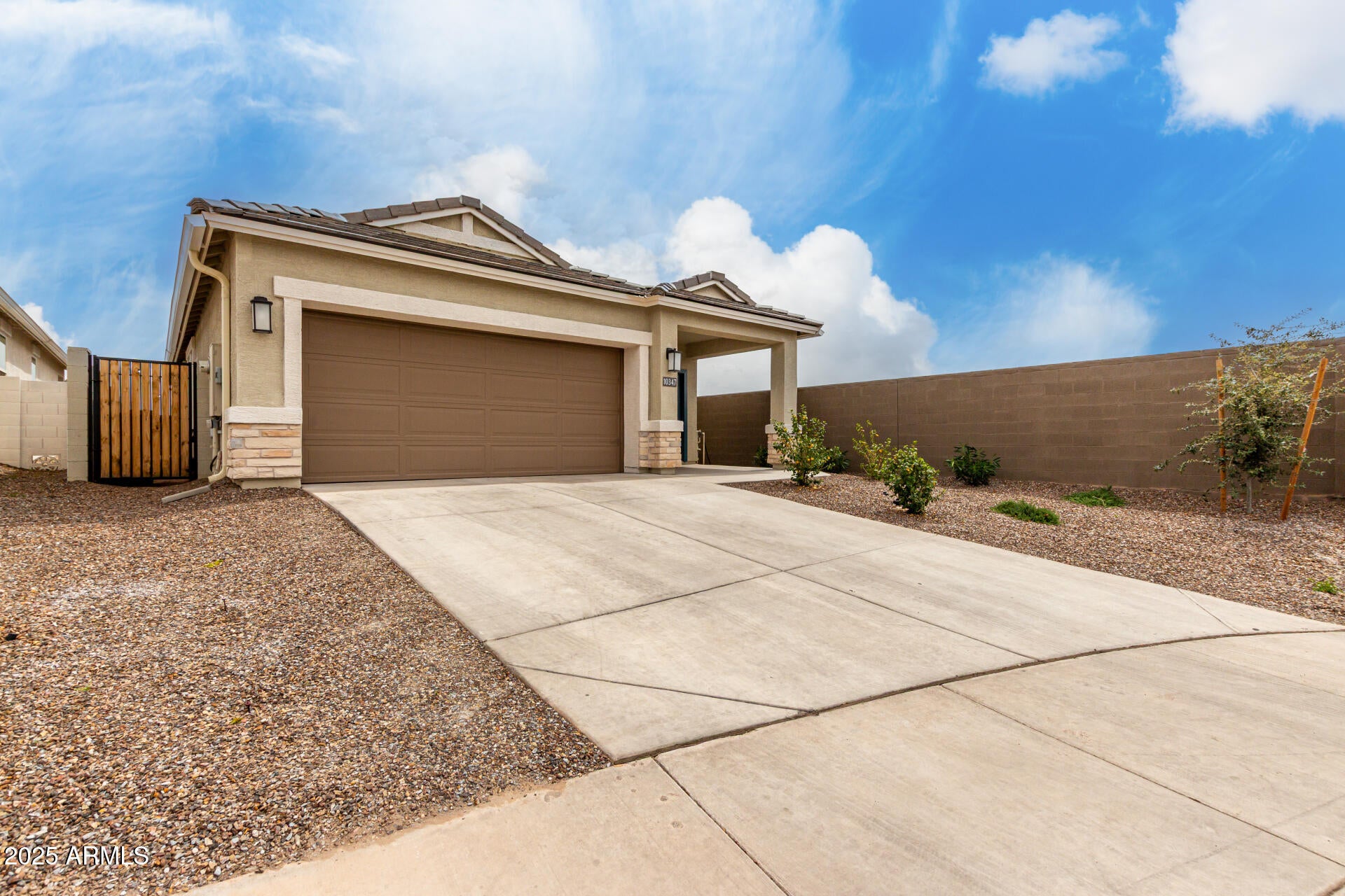 10347 S Saguaro Drive