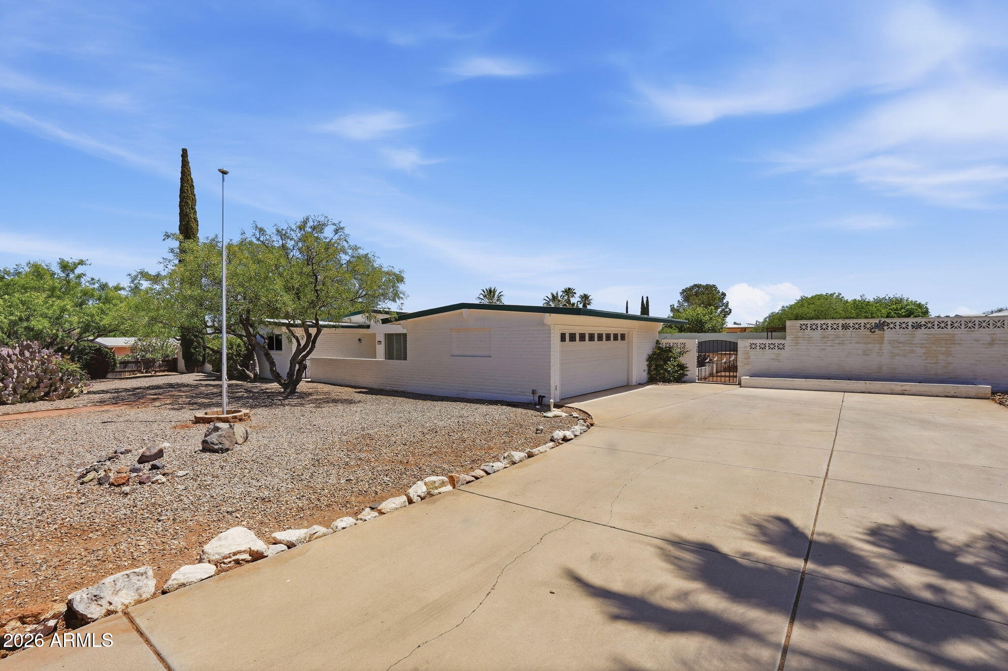 1703 S REGENCY Drive