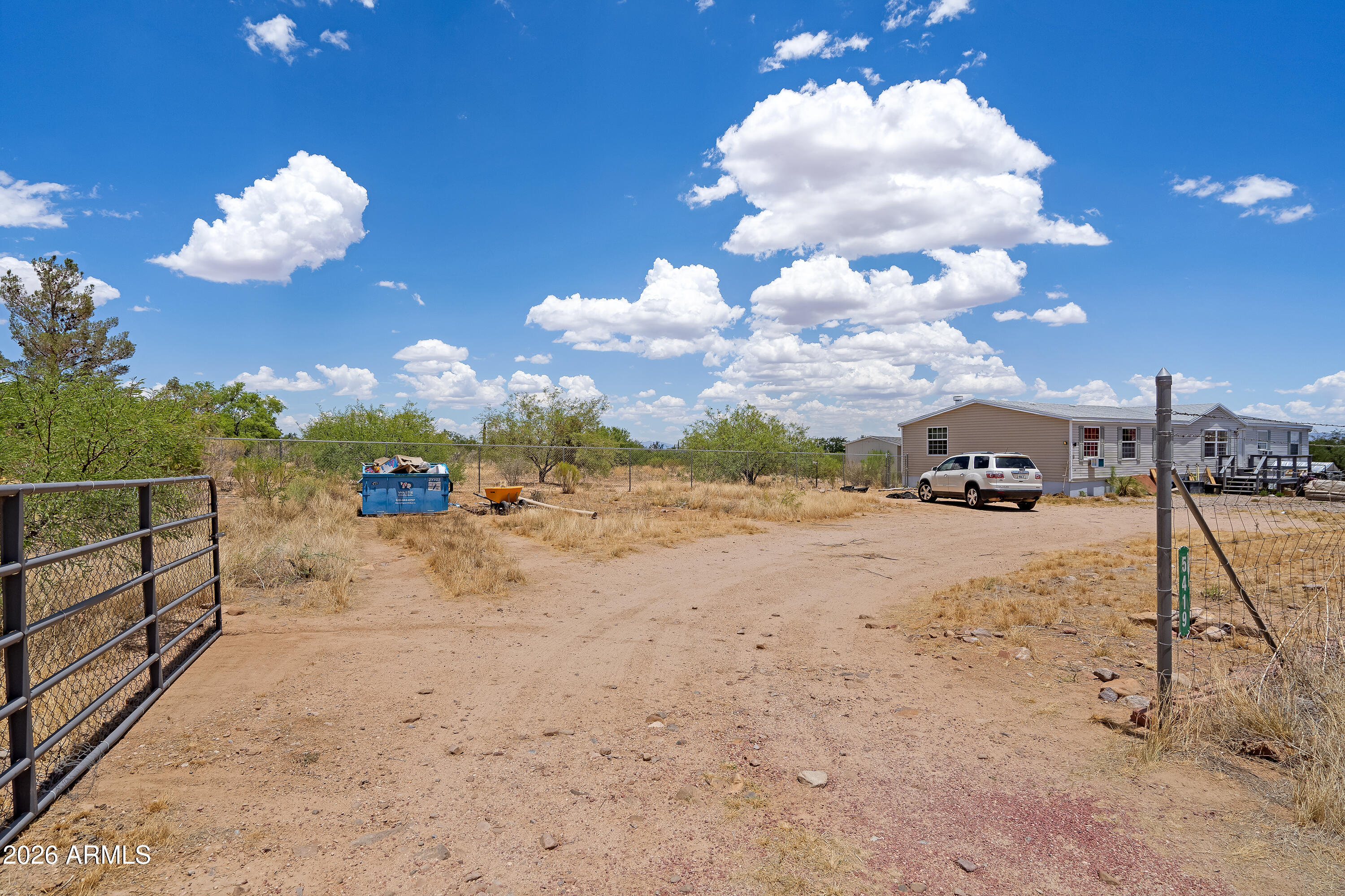 5419 E CALLE DE LA PALMERA --