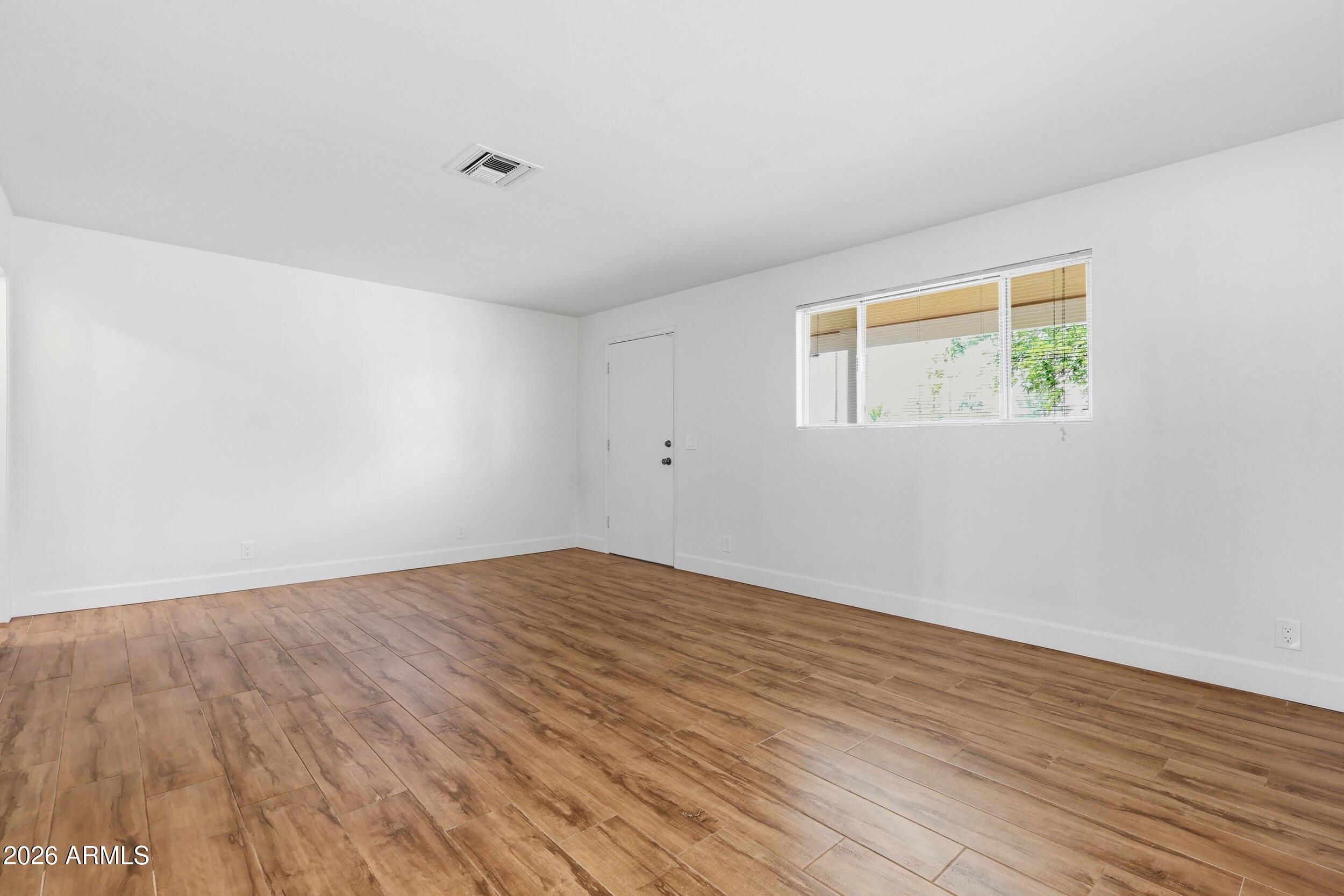 WESTOWN 3 - Residential