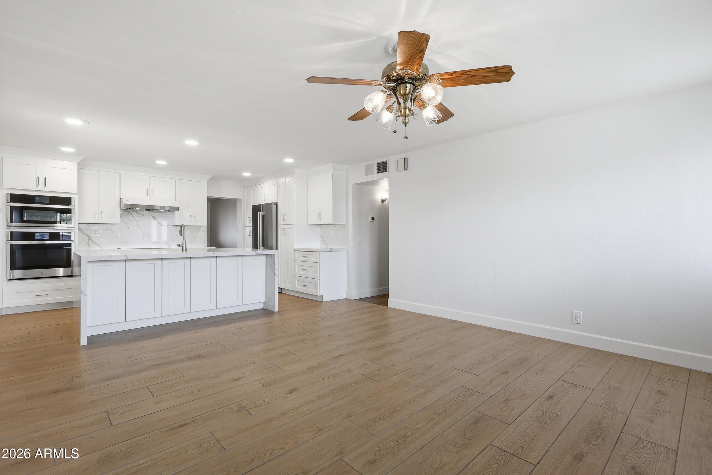 WESTOWN 3 - Residential