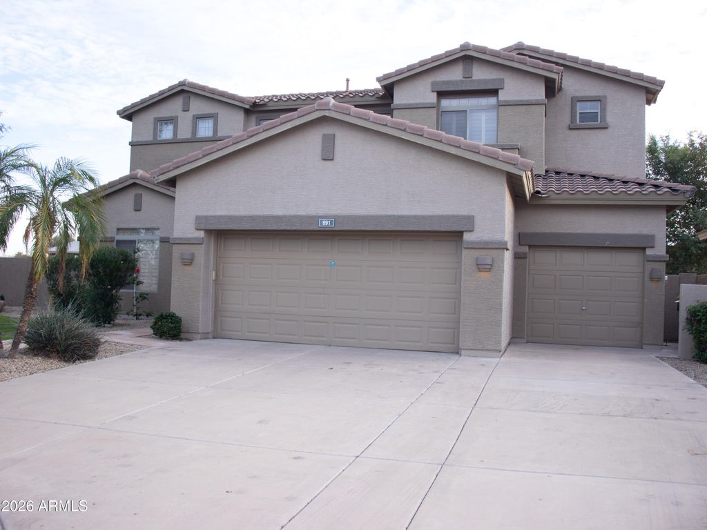 Photo of 991 E Taurus Place, Chandler, AZ 85249 (MLS # 6962969)