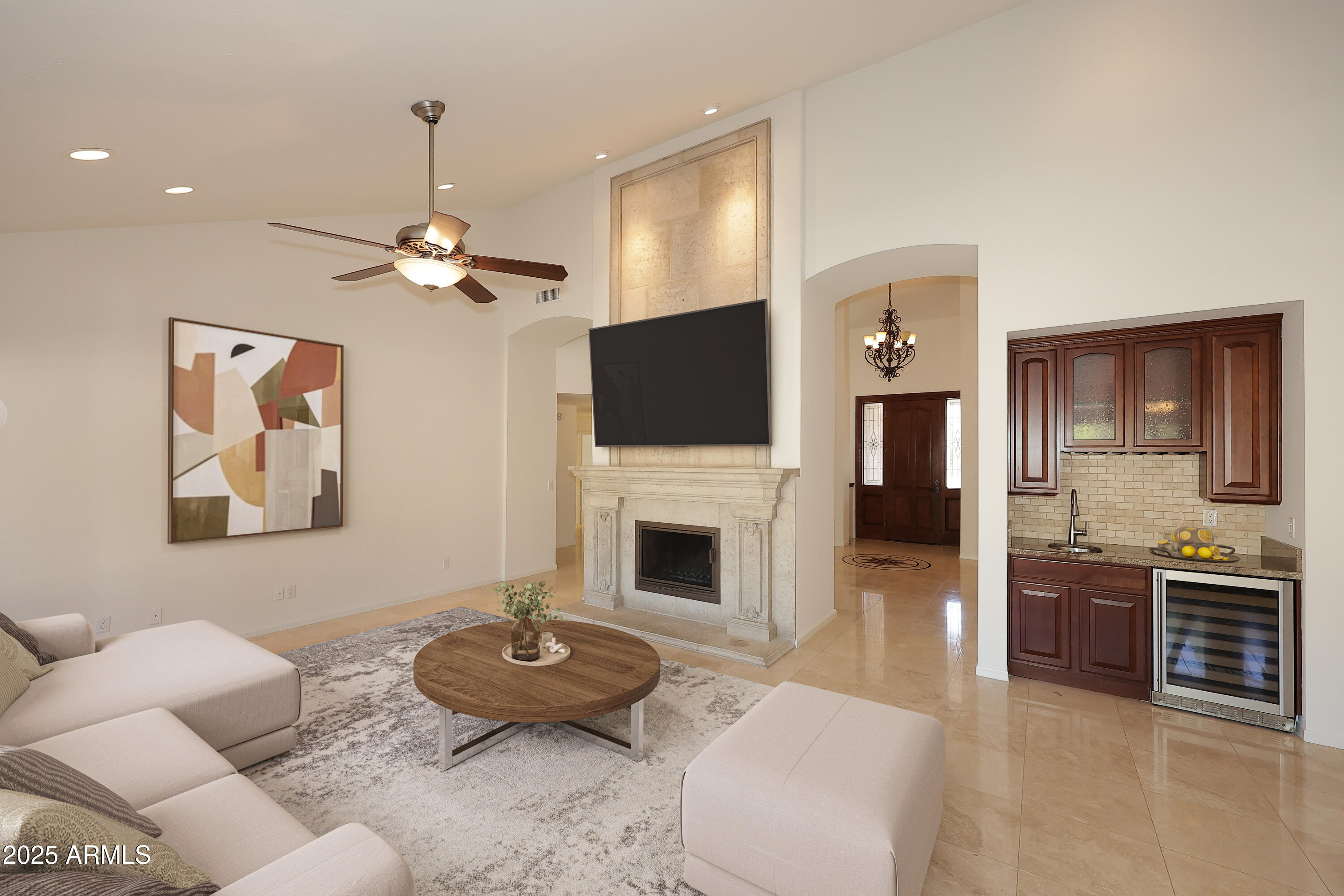 104 E PALOMINO Drive