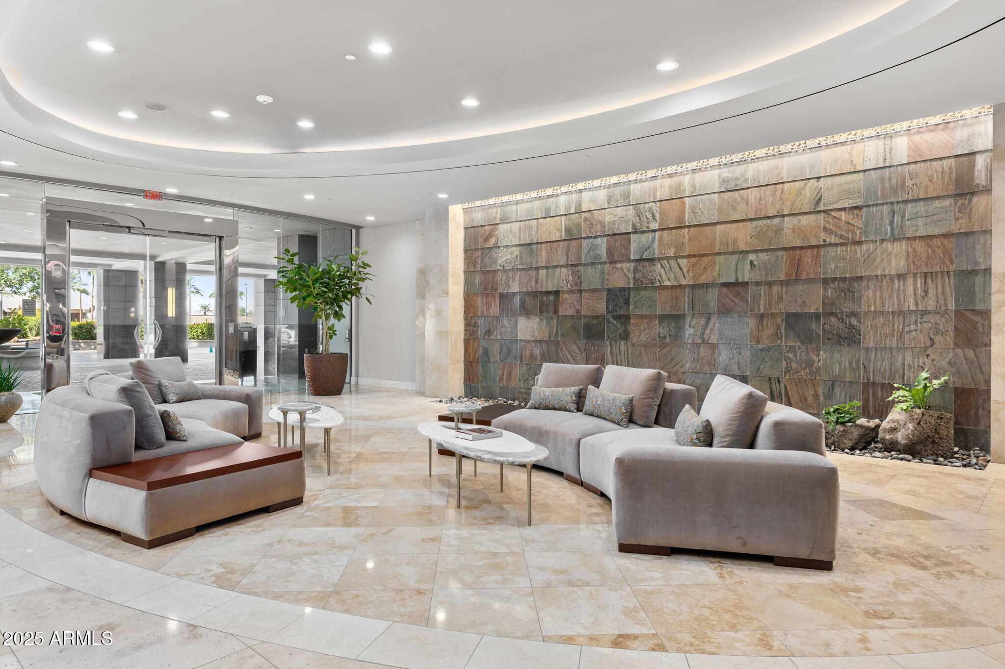 2211 E CAMELBACK Road 201