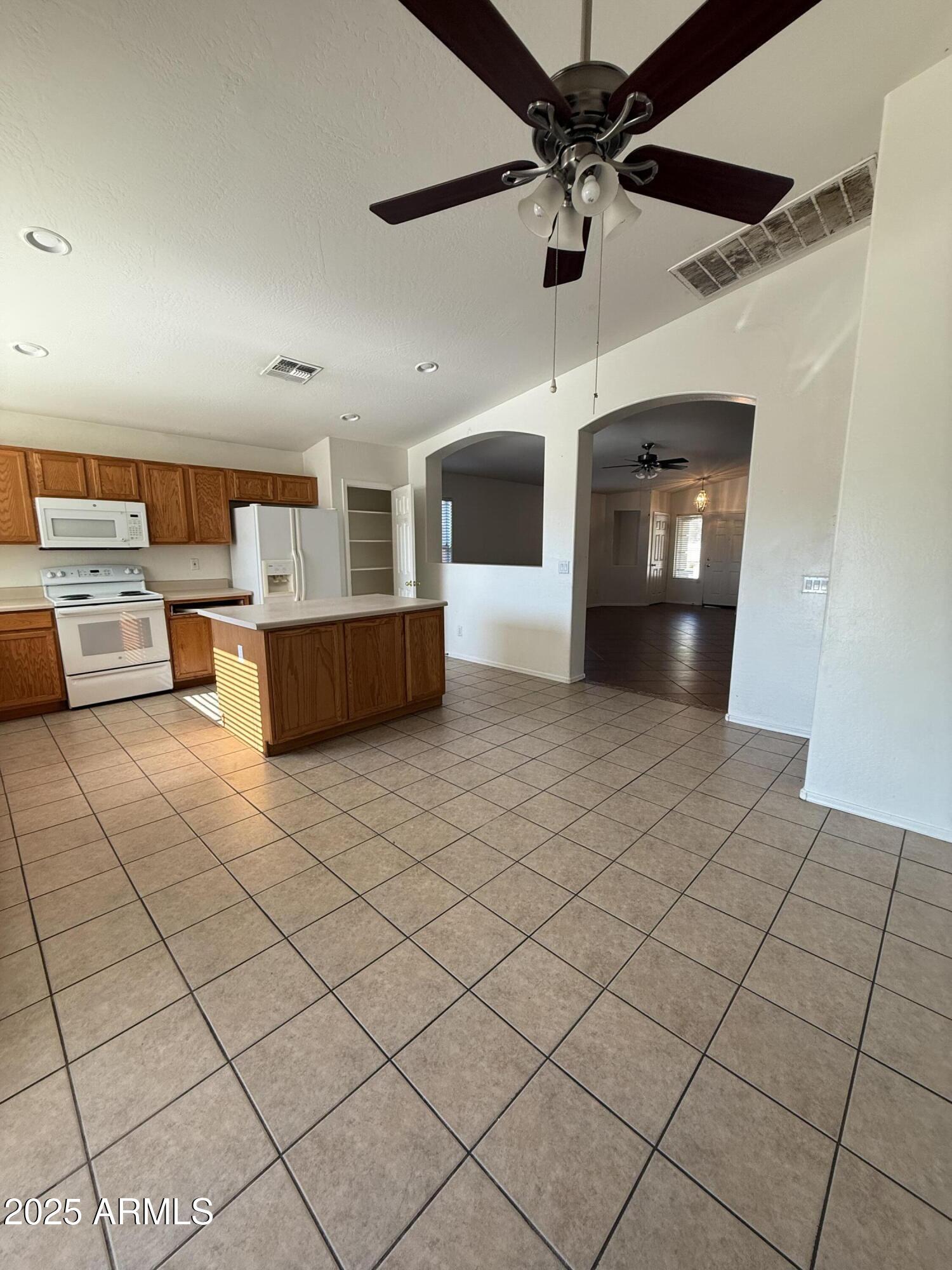 Goodyear, Arizona 85338, United States, 4 Bedrooms Bedrooms, ,2 BathroomsBathrooms,Residential,Active,238529