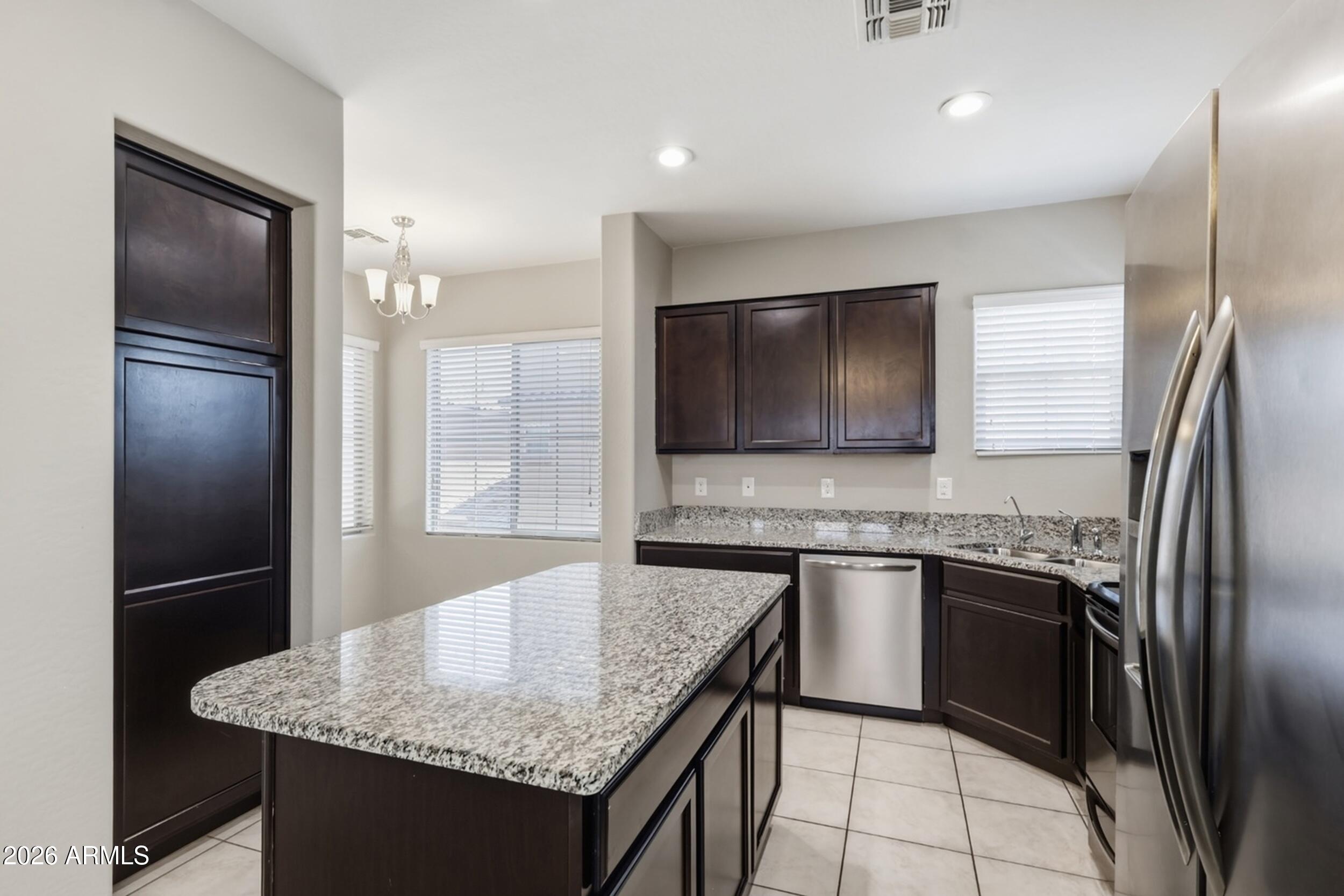 1947 N 77TH Glen