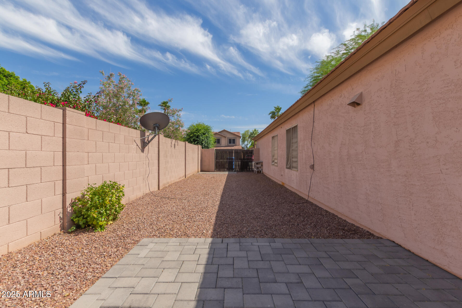 1028 W CHILTON Avenue