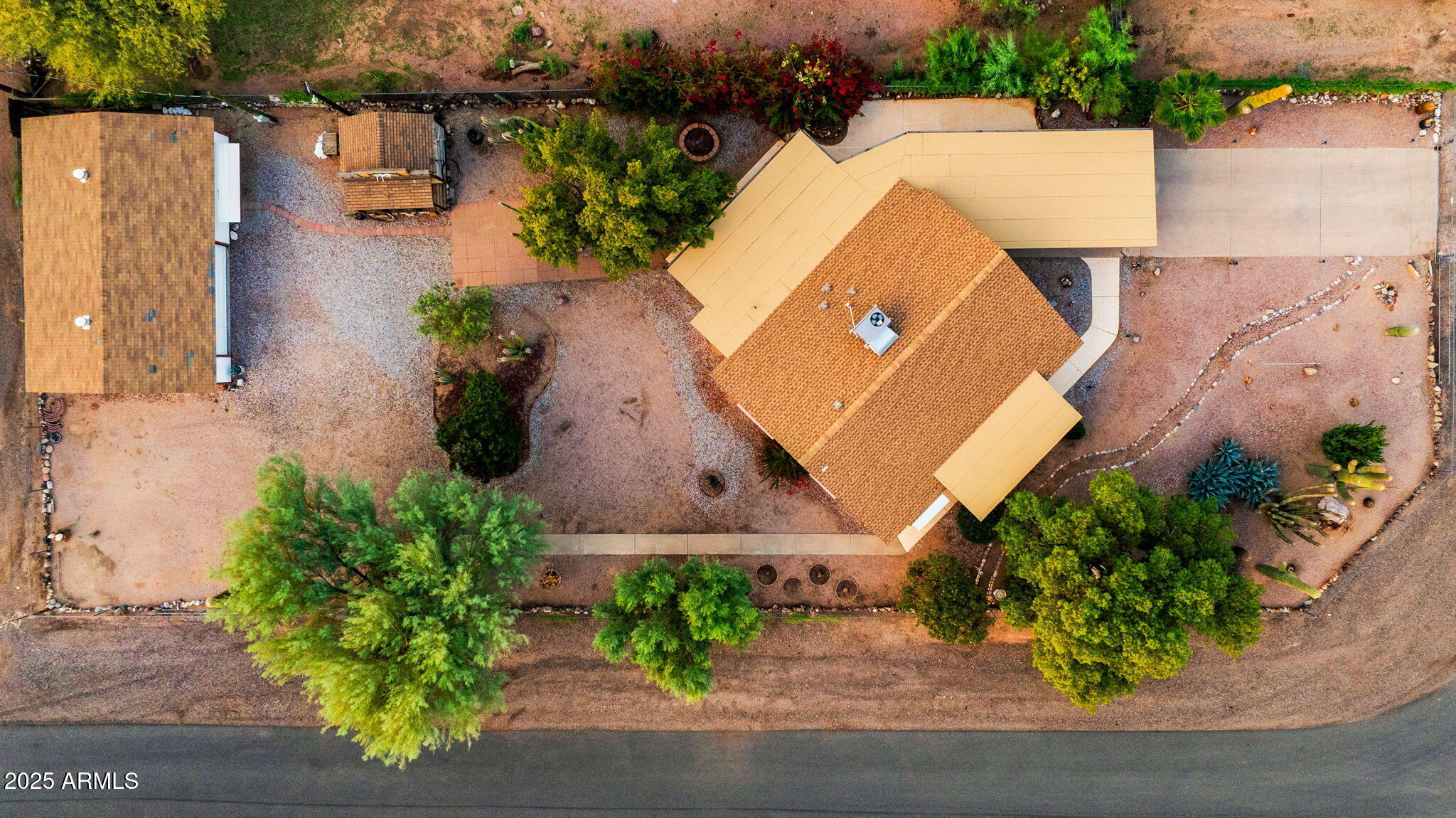 1016 W VIRGINIA Street