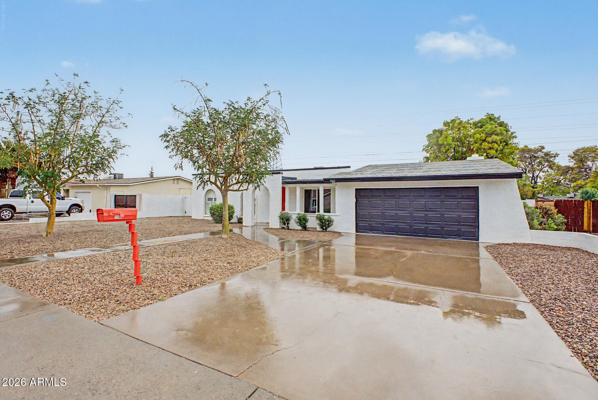 2063 E DECATUR Street